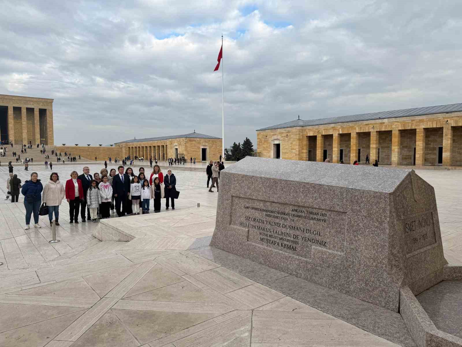 Osmangazili çocuklar Anıtkabir’de
