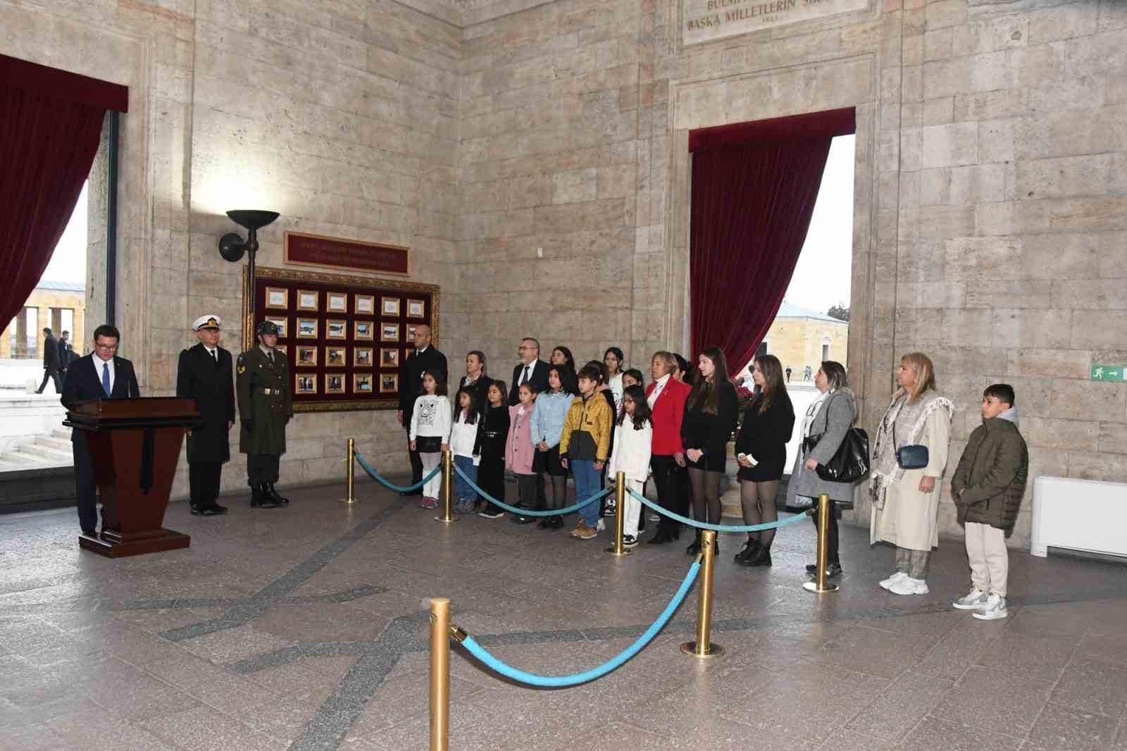 Osmangazili çocuklar Anıtkabir’de
