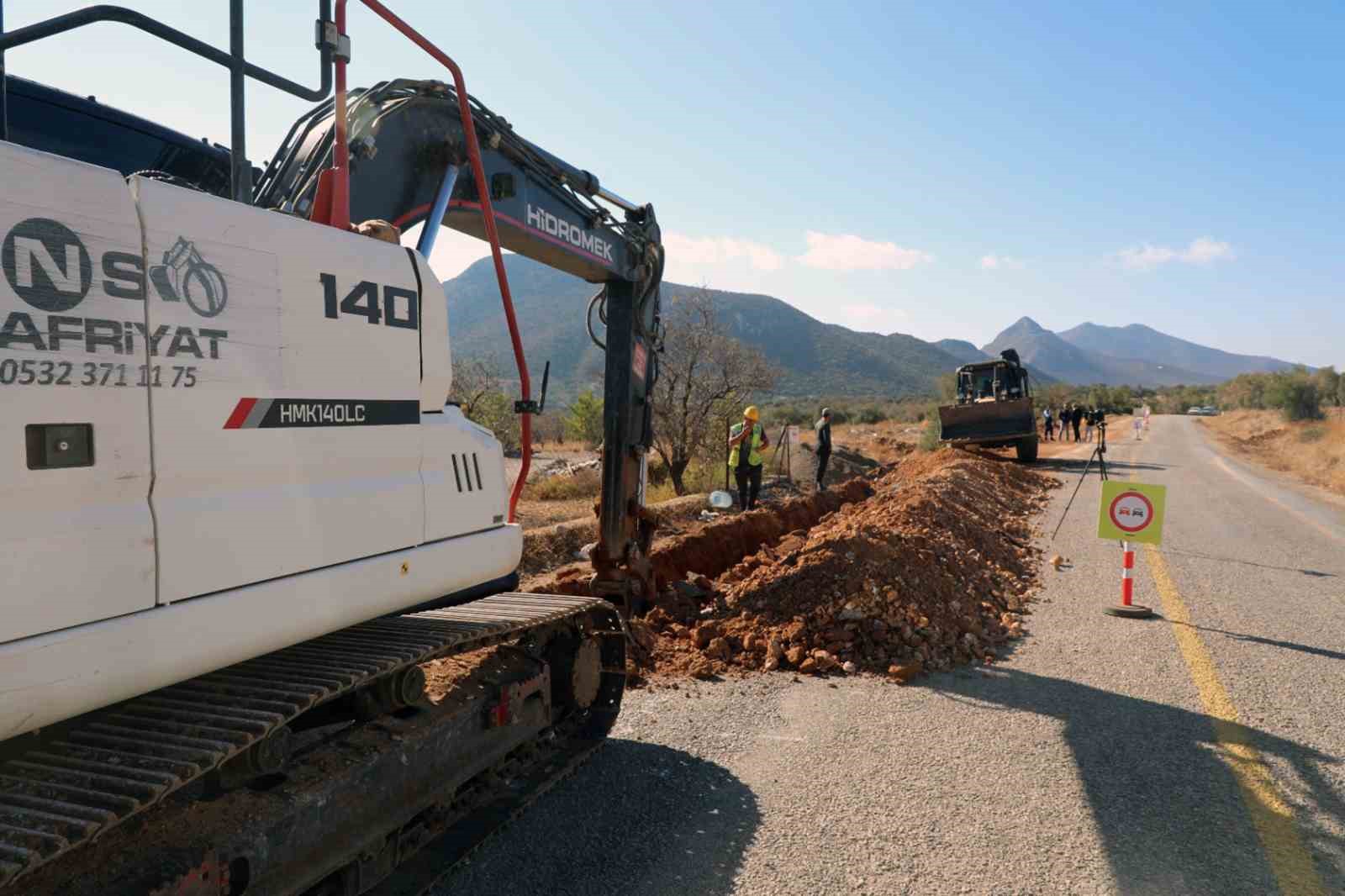 Datça Betçe’nin içme suyu projesinin 3 bin 500 metresi tamamlandı
