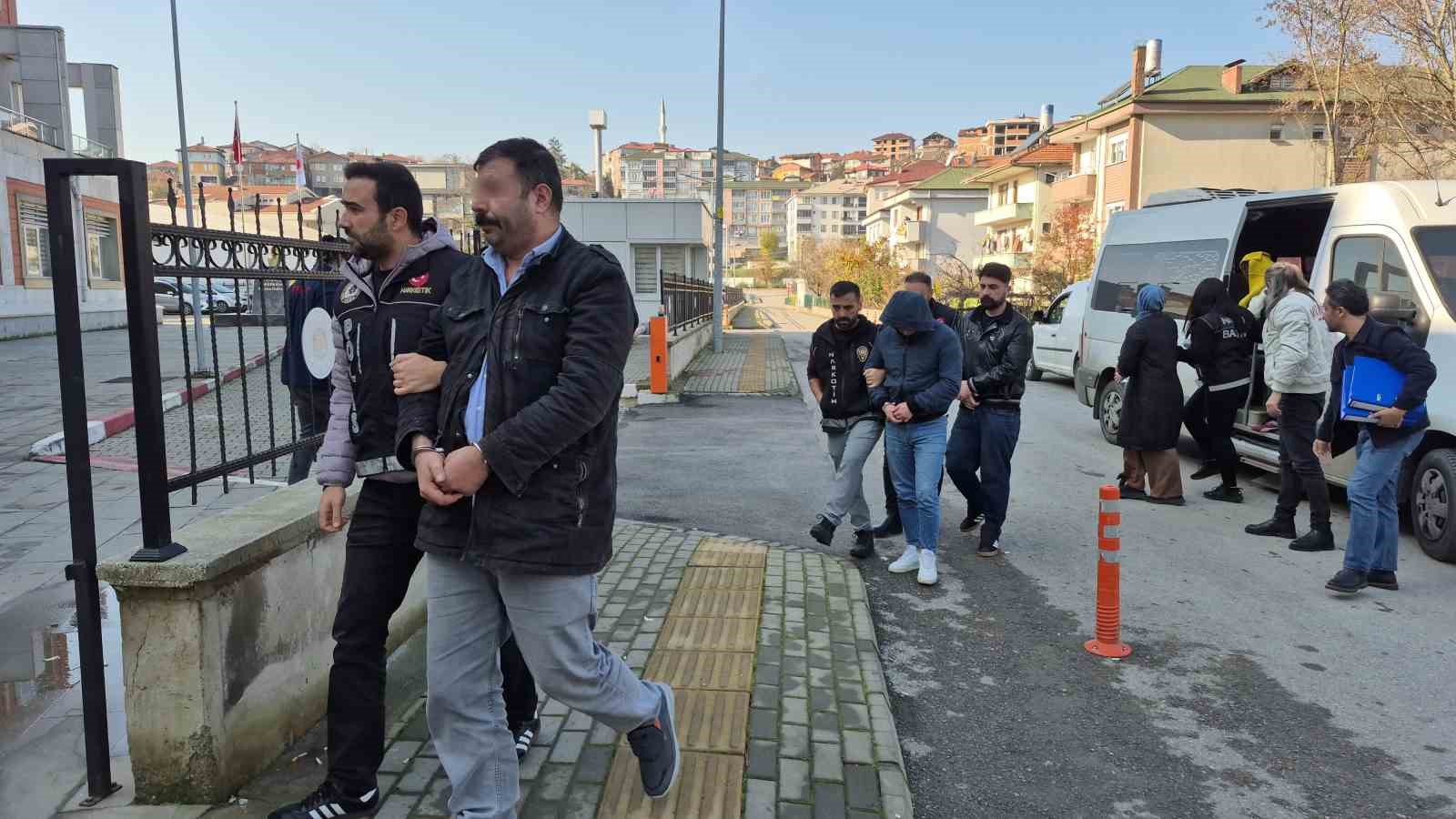 Bartın’daki uyuşturucu operasyonunda ikinci dalga: 5 gözaltı
