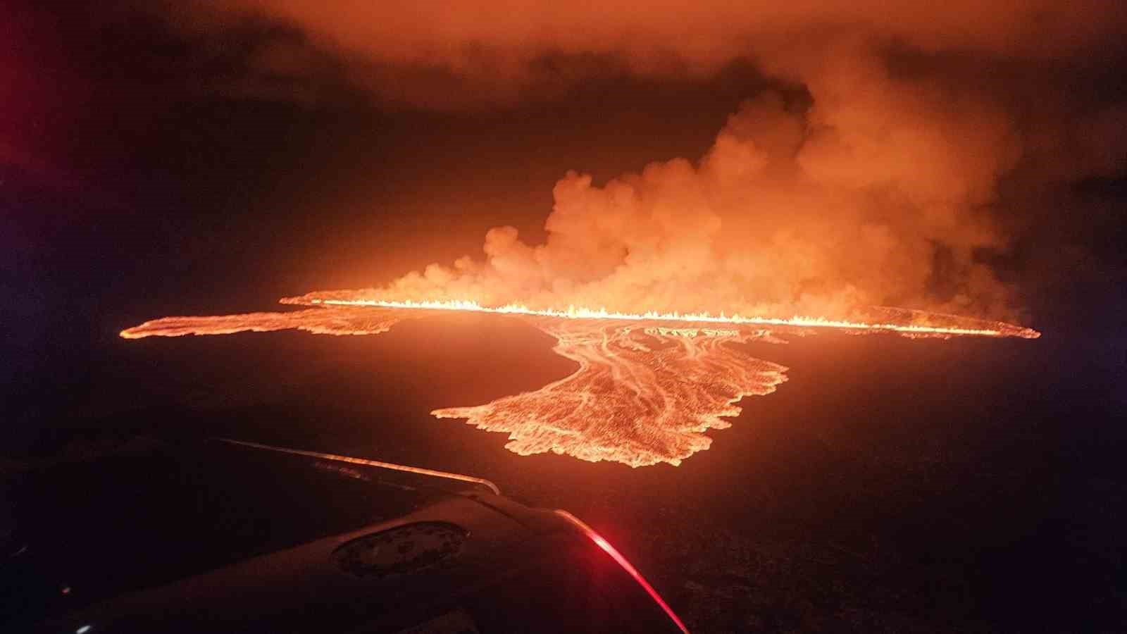 İzlanda’nın Reykjanes Yarımadası’ndaki yanardağ 7. kez patladı
