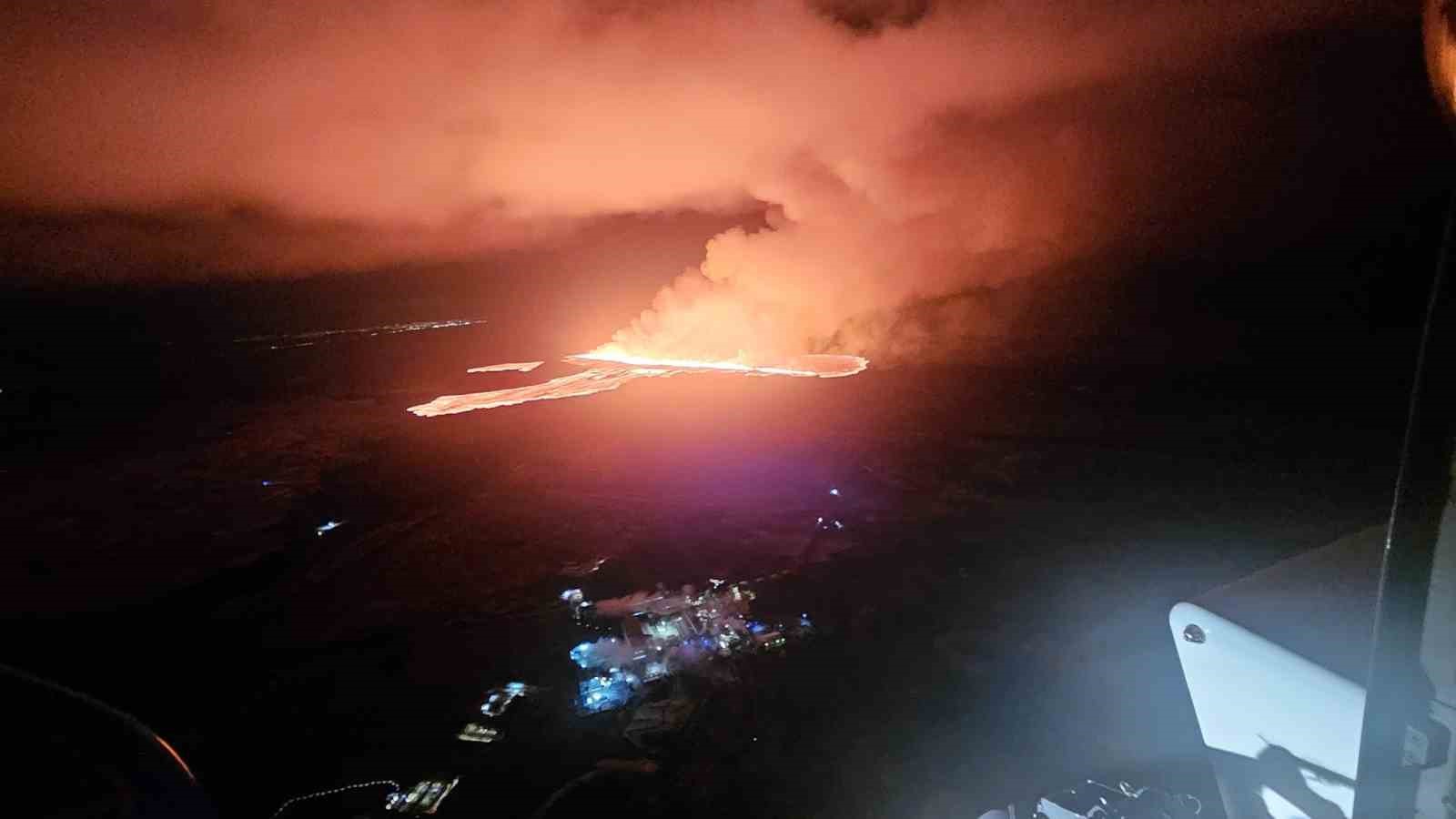 İzlanda’nın Reykjanes Yarımadası’ndaki yanardağ 7. kez patladı
