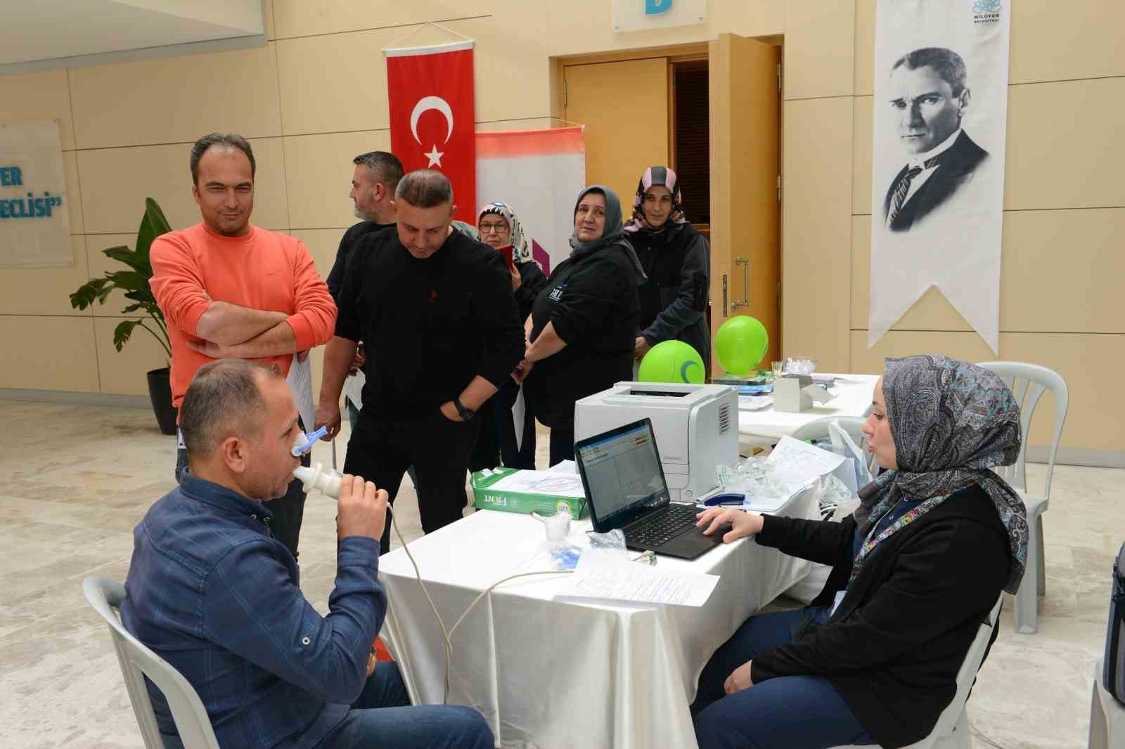 Belediye çalışanlarına KOAH testine tabi tutuldu
