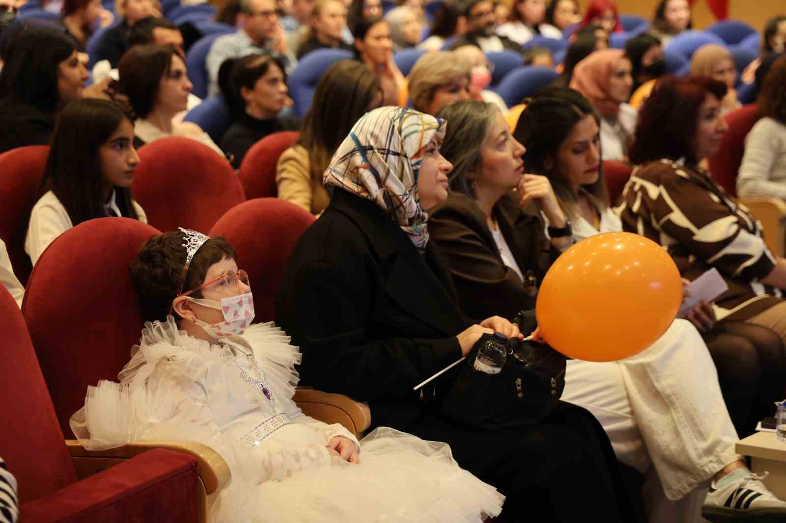 3 yılda 30 hastaya kemik iliği başarıyla nakledildi
