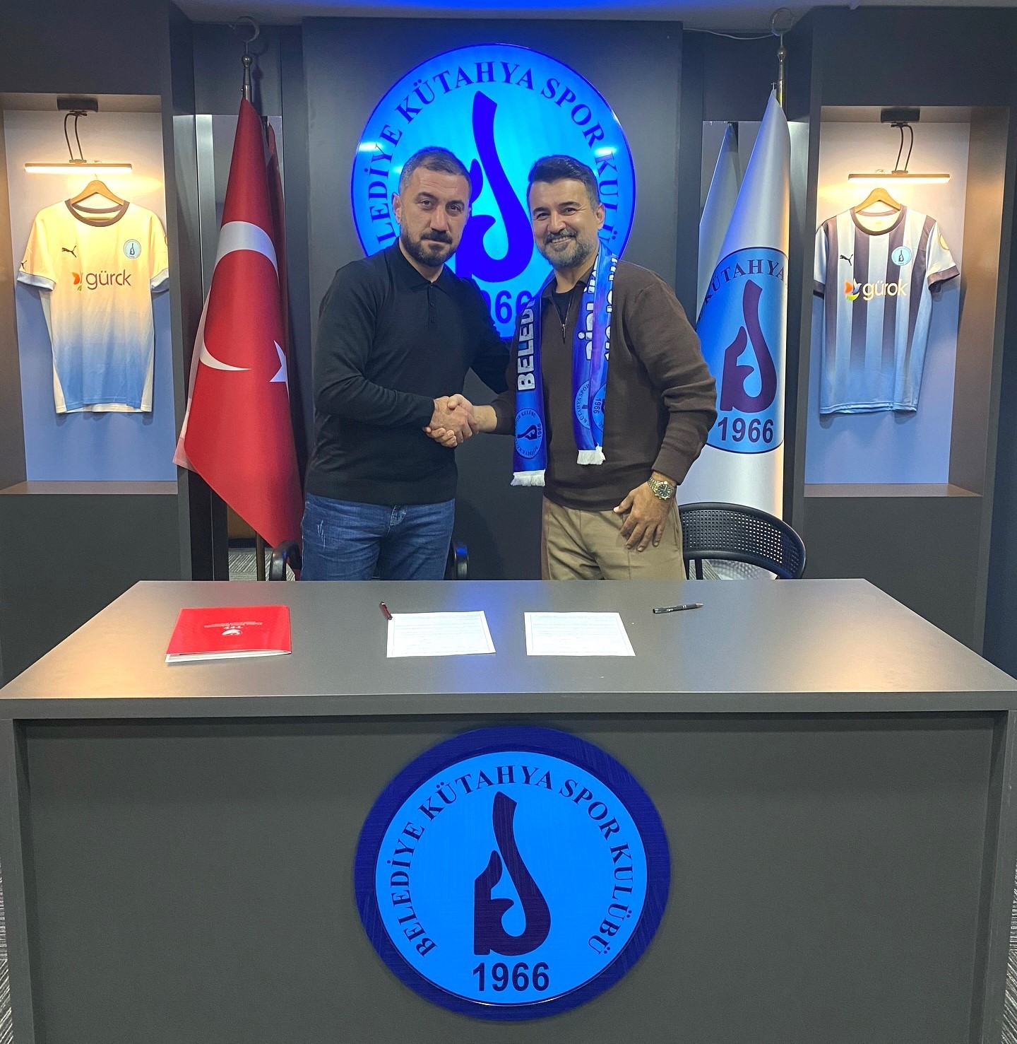 Belediye Kütahyaspor’da yeni teknik direktör Cenk Laleci
