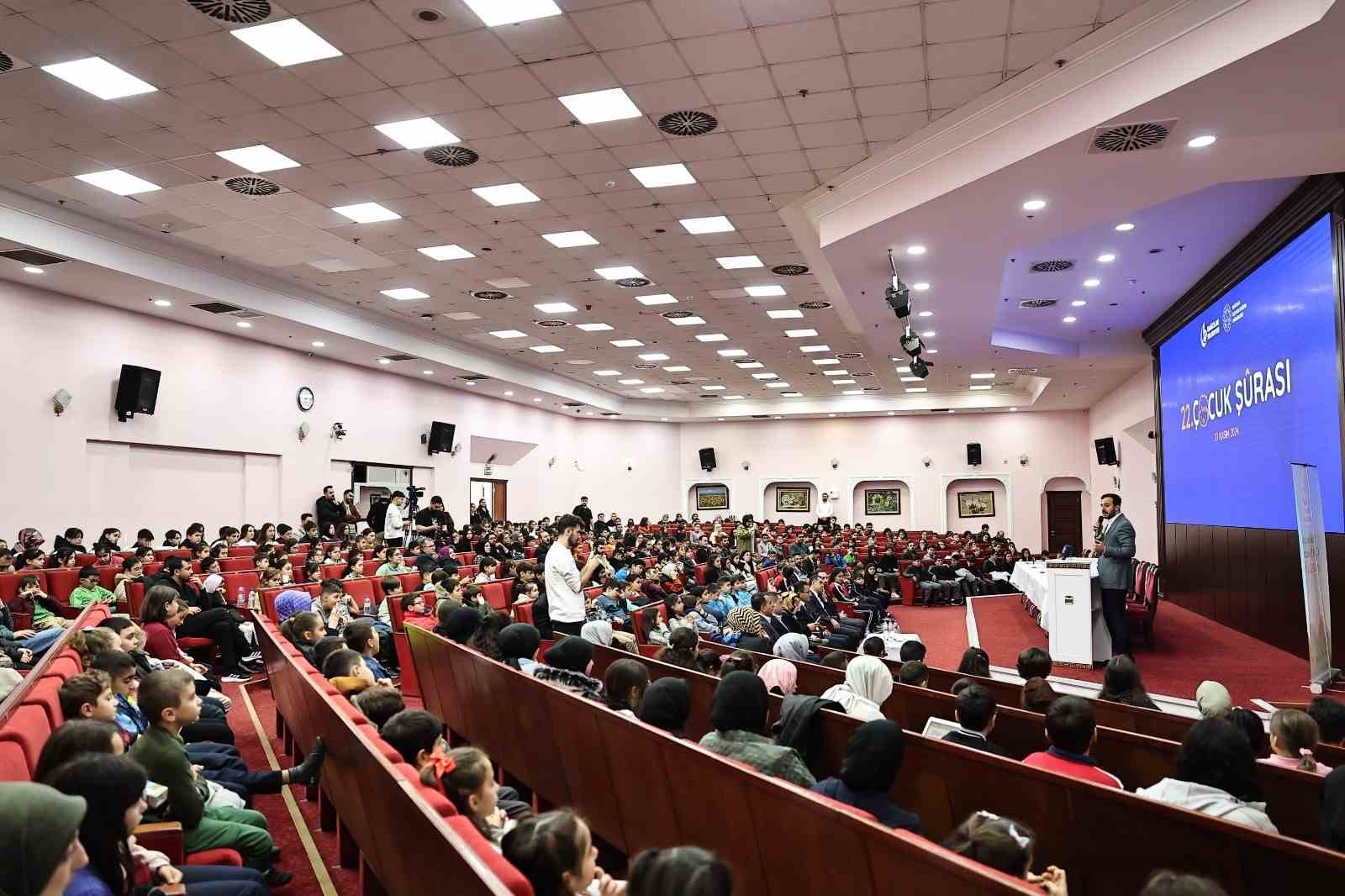 Dünya Çocuk Hakları Günü’nde Bağcılar’da Çocuk Şura’sı düzenlendi
