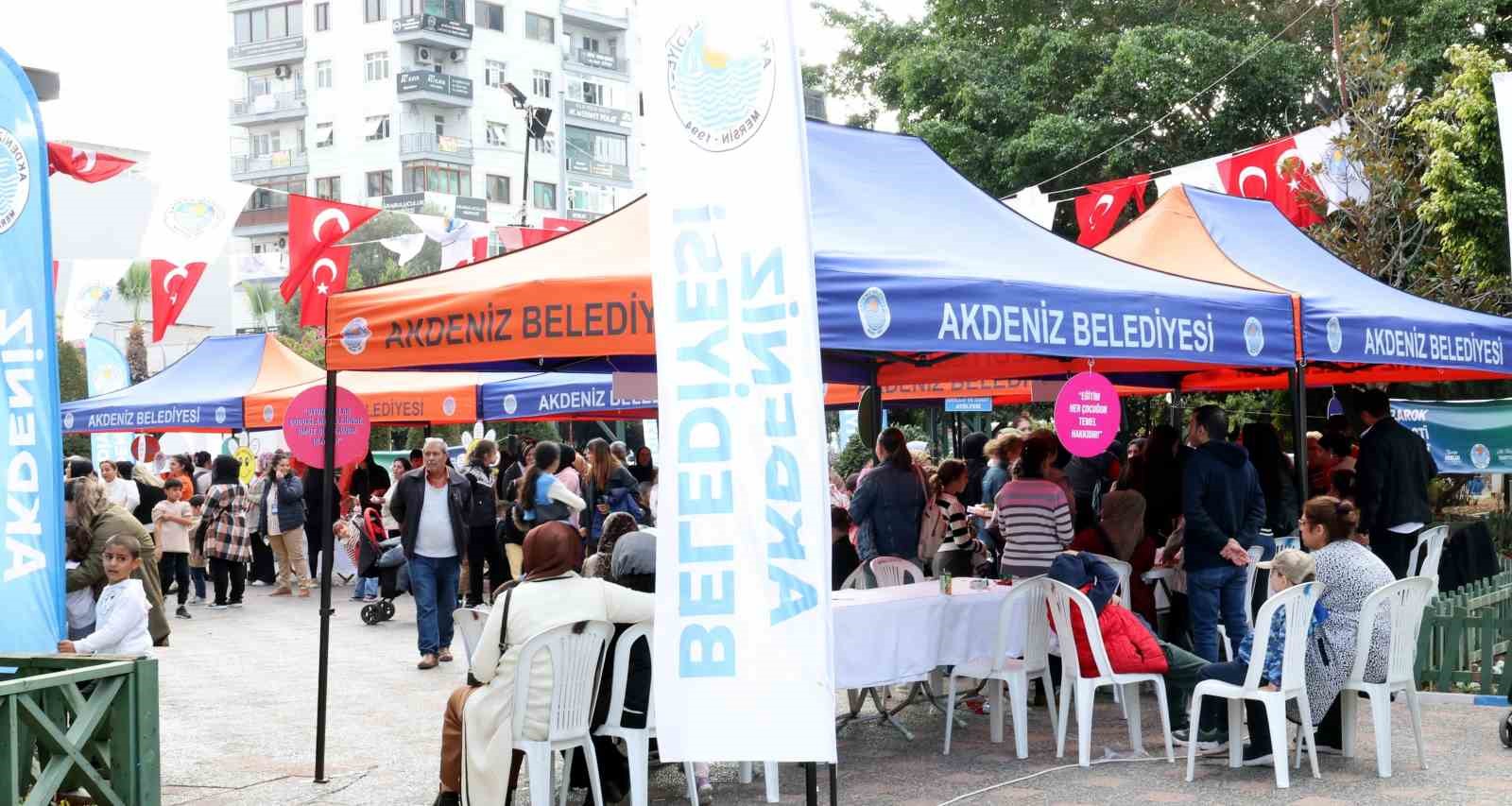 Akdeniz Belediyesinden ’Dünya Çocuk Hakları Günü Şenliği’
