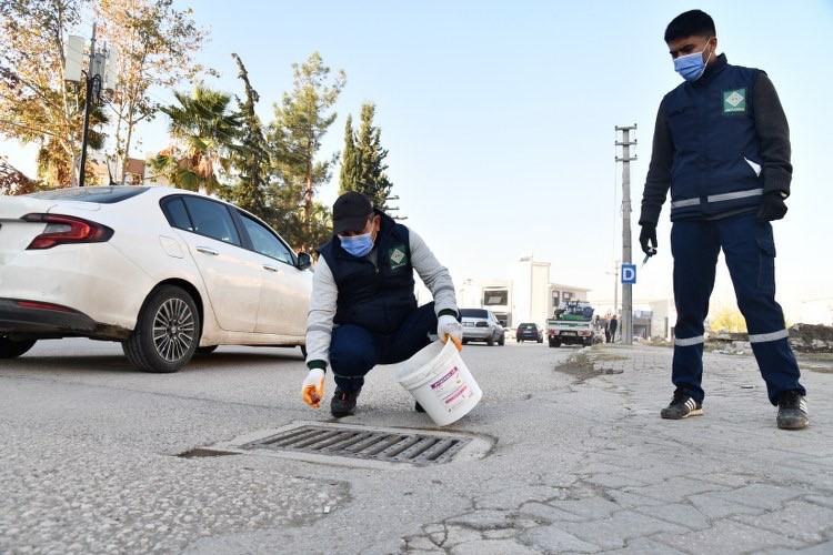 Osmaniye’de rögarlarda ilaçlama çalışması
