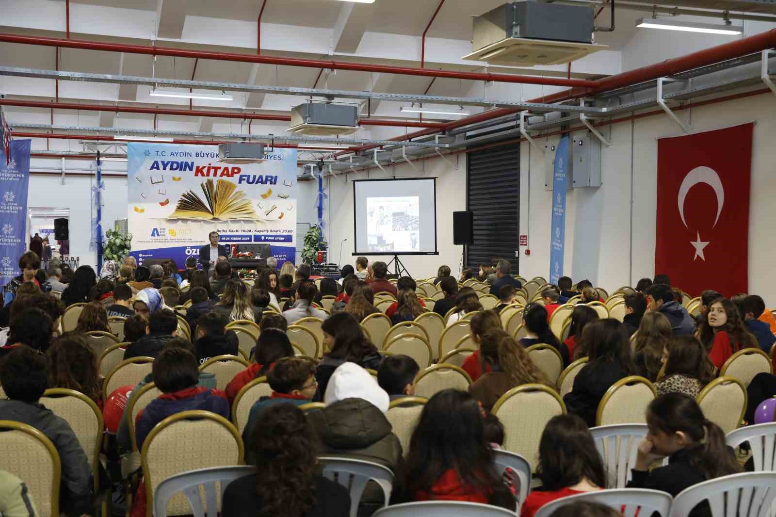 Başkan Çerçioğlu Aydın Kitap Fuarı’nda yazarları ve bilim insanlarını vatandaşlarla buluşturuyor
