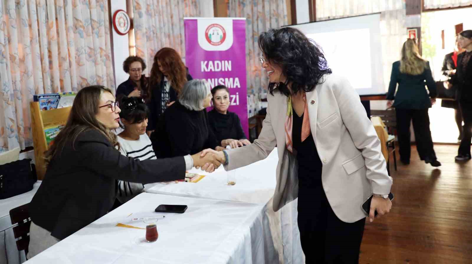 Başkan Köksal’dan kadına yönelik şiddetle mücadelede birlik çağrısı
