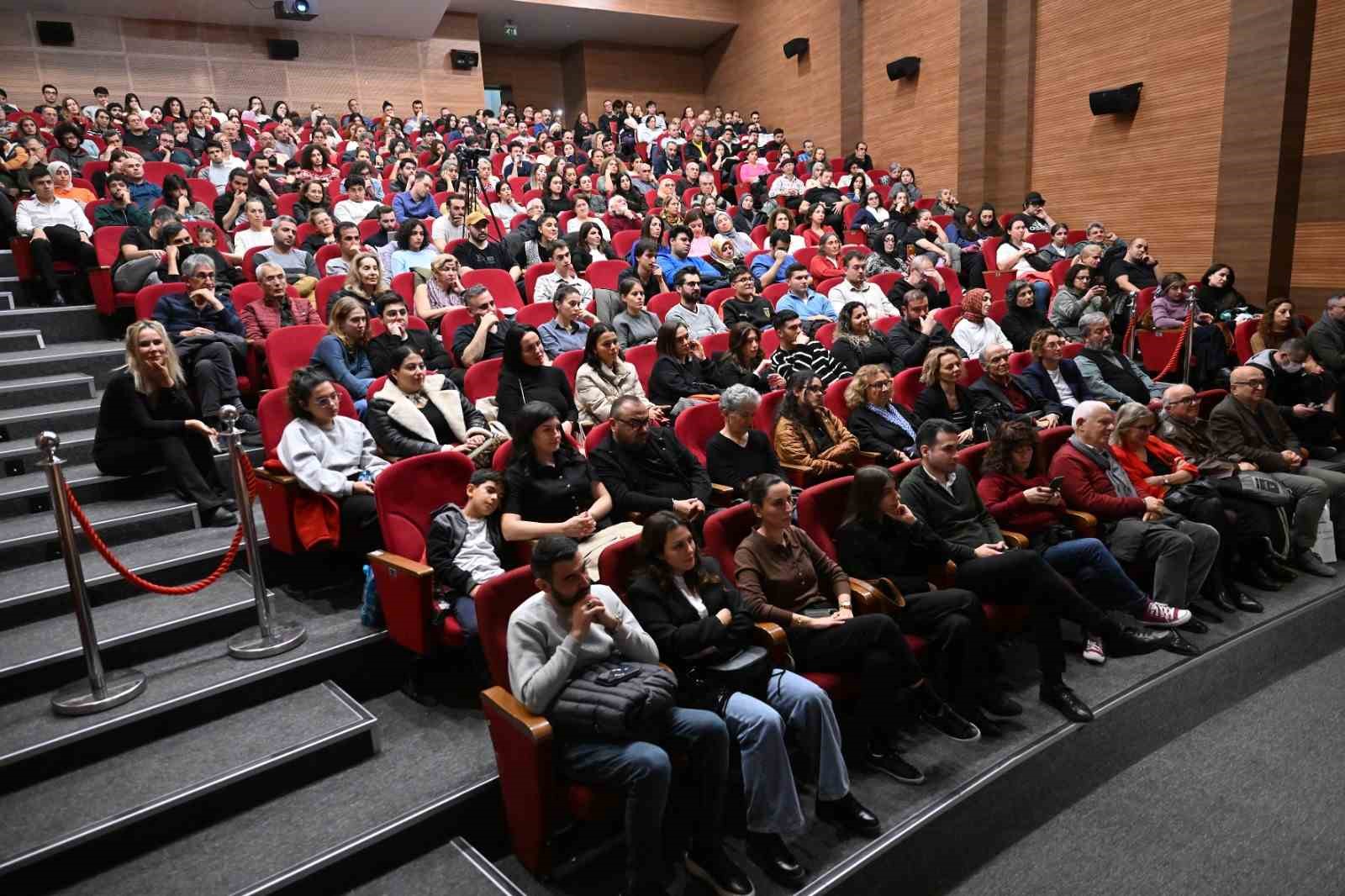 Şişli’de Prof. Dr. İlber Ortaylı, Nazım Hikmet’i anlattı
