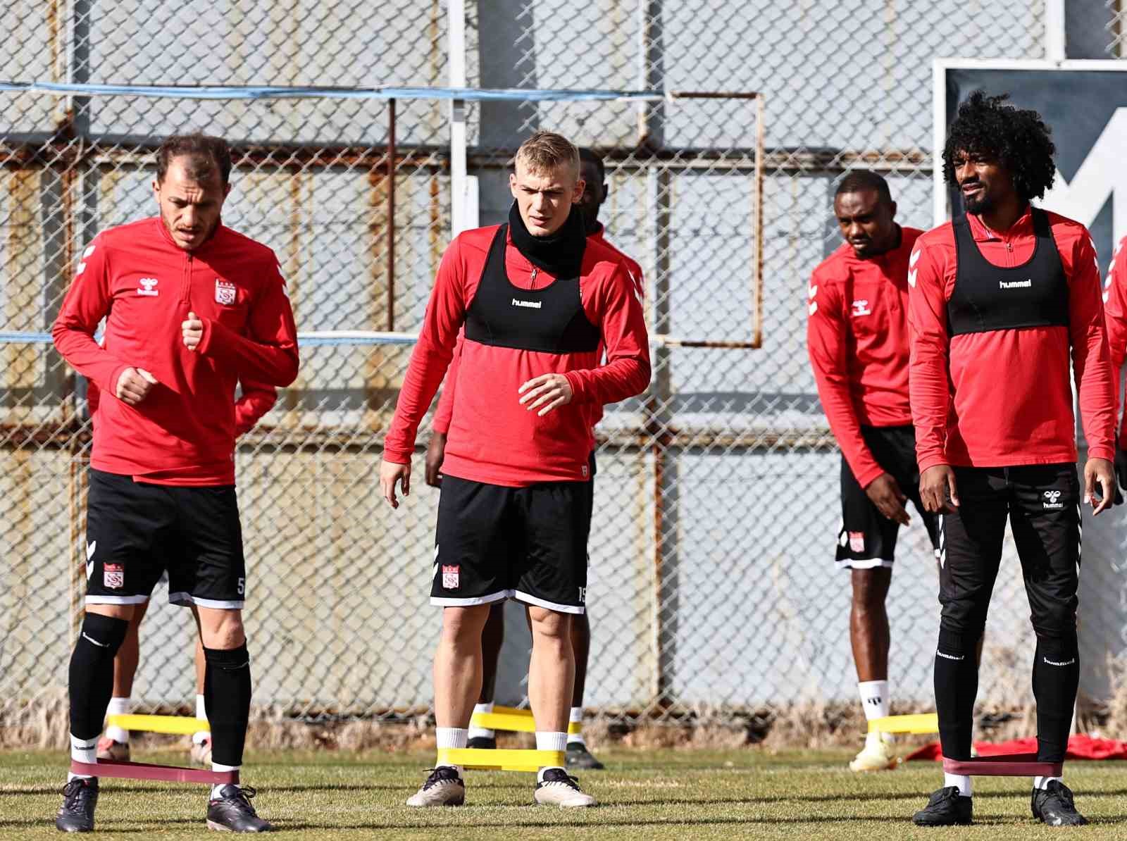 Sivasspor, Kasımpaşa maçı hazırlıklarını sürdürdü
