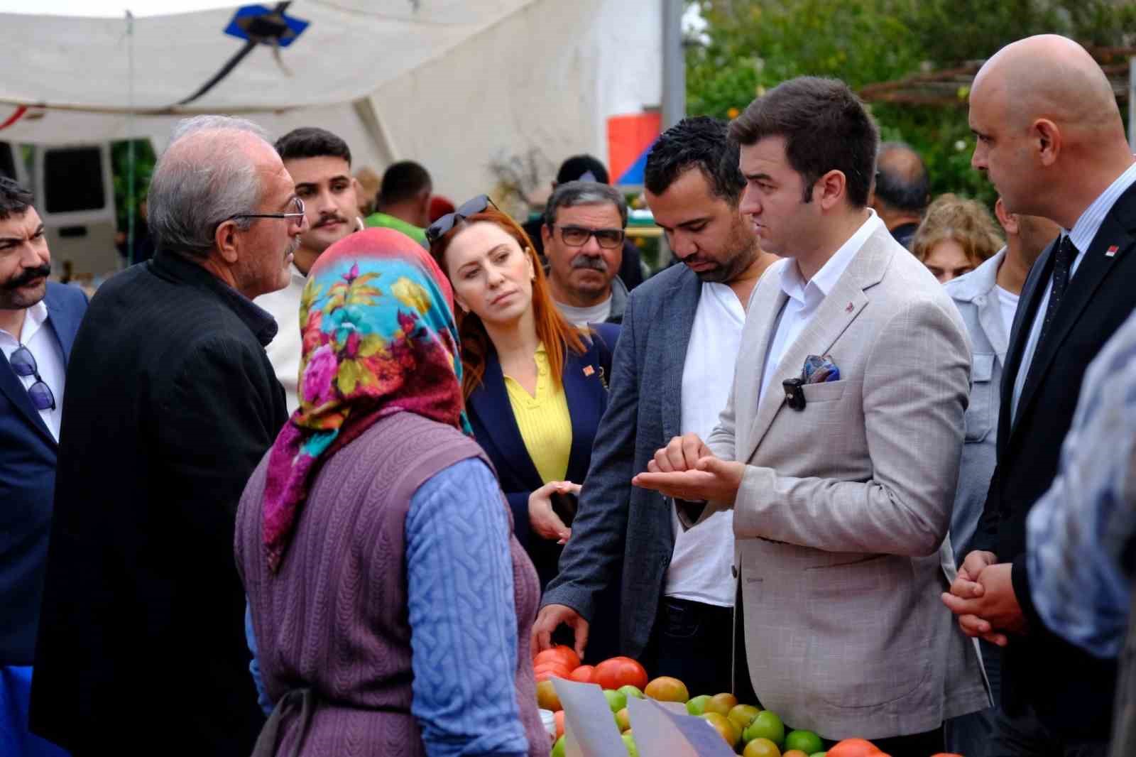 Başkan Mandalinci, saha ziyaretlerine ara vermiyor
