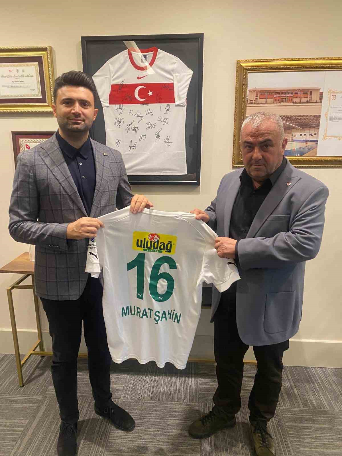 Bursaspor Başkanı Enes Çelik’ten TFF’ye ziyaret
