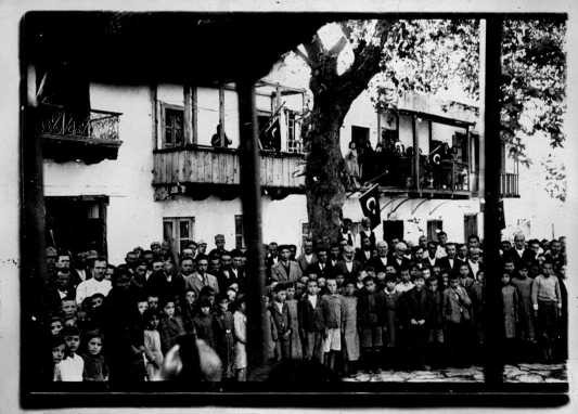 Atatürk için 21 Kasım 1938’de yapılan resmi cenaze töreninin fotoğrafları gün yüzüne çıktı
