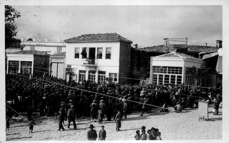 Atatürk için 21 Kasım 1938’de yapılan resmi cenaze töreninin fotoğrafları gün yüzüne çıktı
