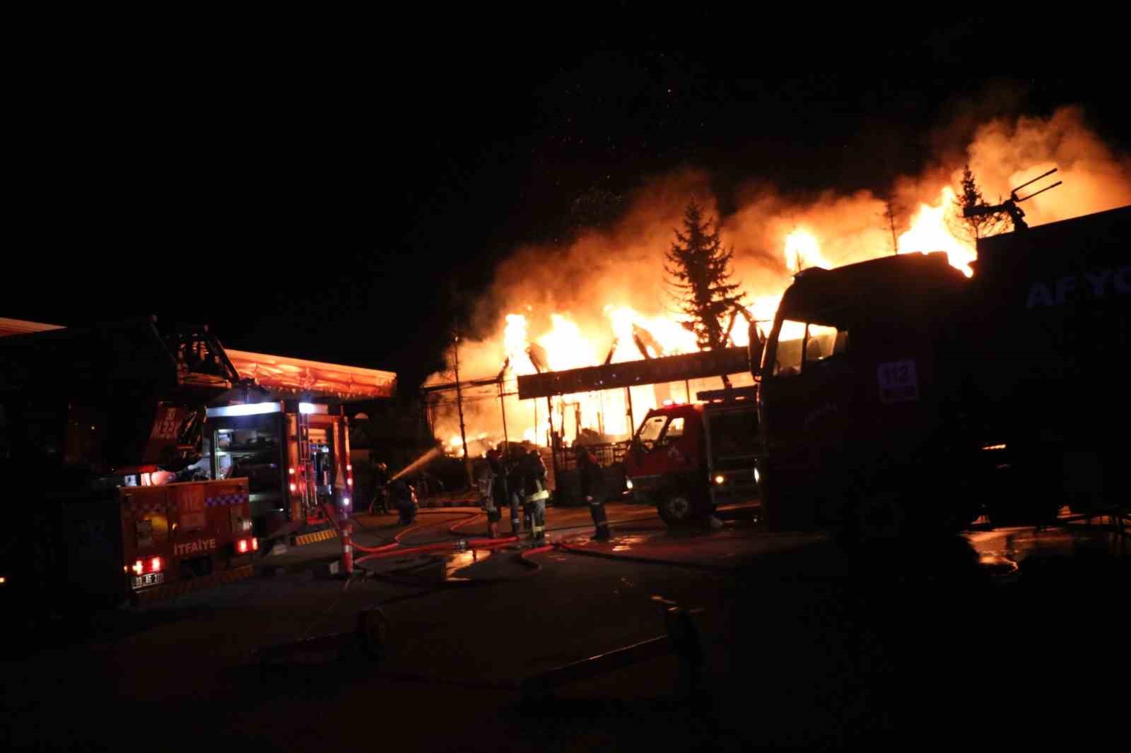 Restoran yangınından acı haber: Alevlerin arasından çıkamayan çalışan öldü
