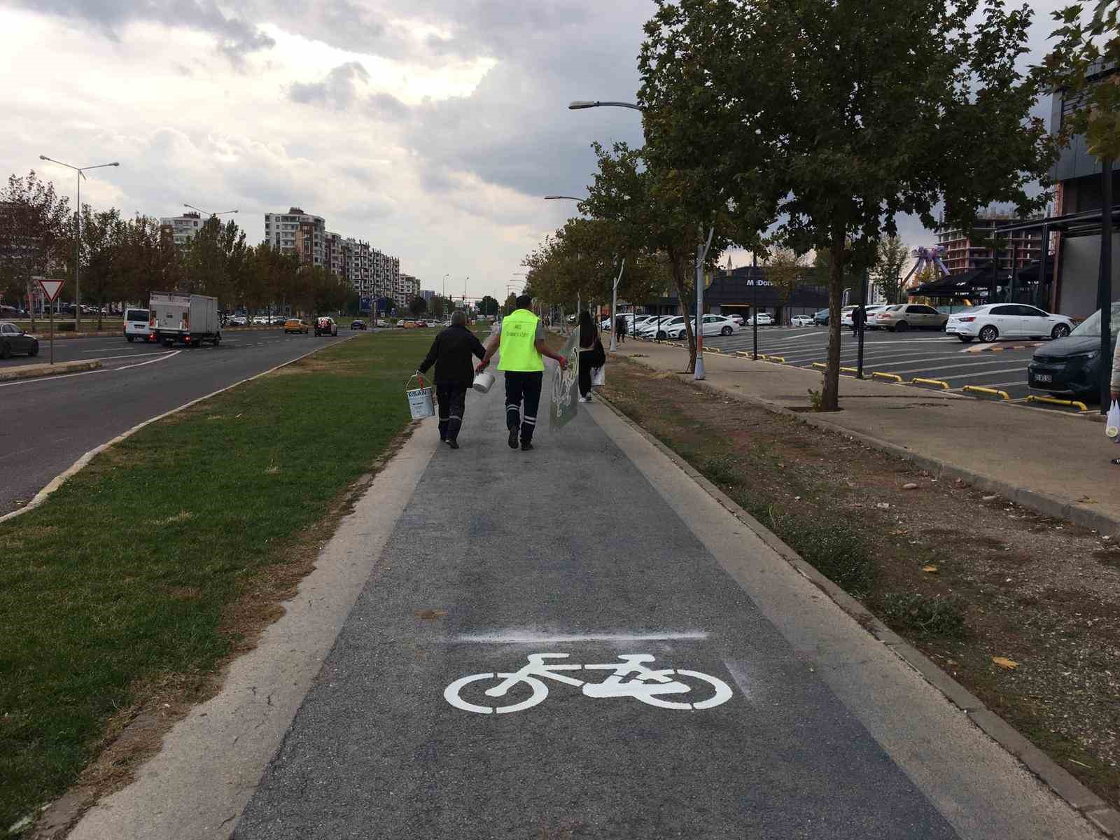 Diyarbakır’ın ilk bisiklet yolu 8 yıl sonra yenileniyor
