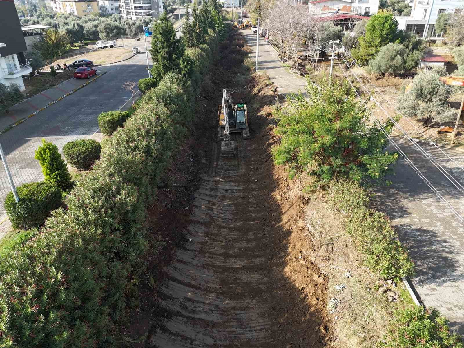 Nazilli’de dere yatakları temizleniyor
