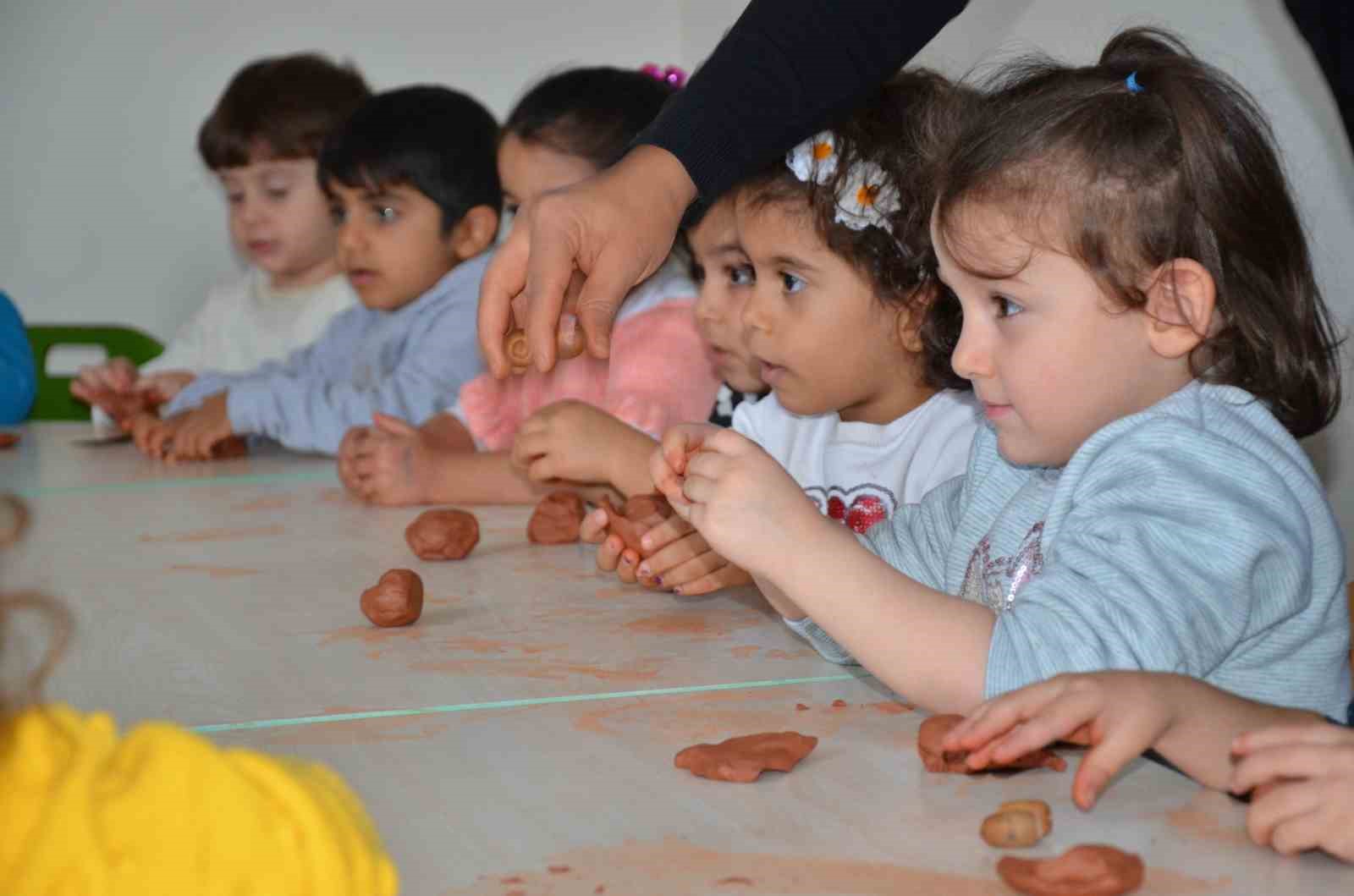 Minik çocuklar için tohum topları atölyesi açıldı
