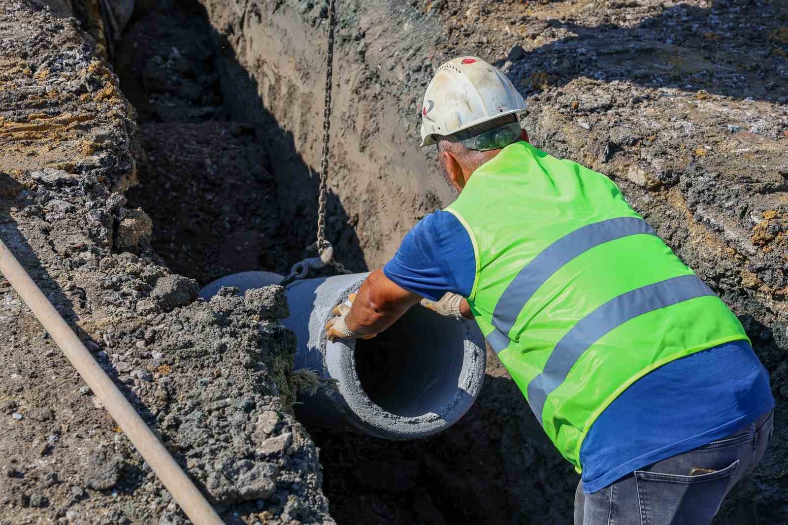 13 bin metrelik yeni kanalizasyon hattı 4 ilçenin atık sularını güvenle taşıyacak
