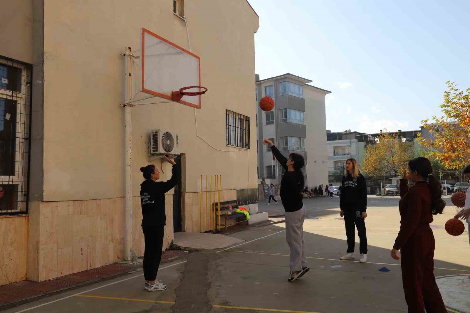 Turgutlu Belediyespor’dan sosyal sorumluluk projesi
