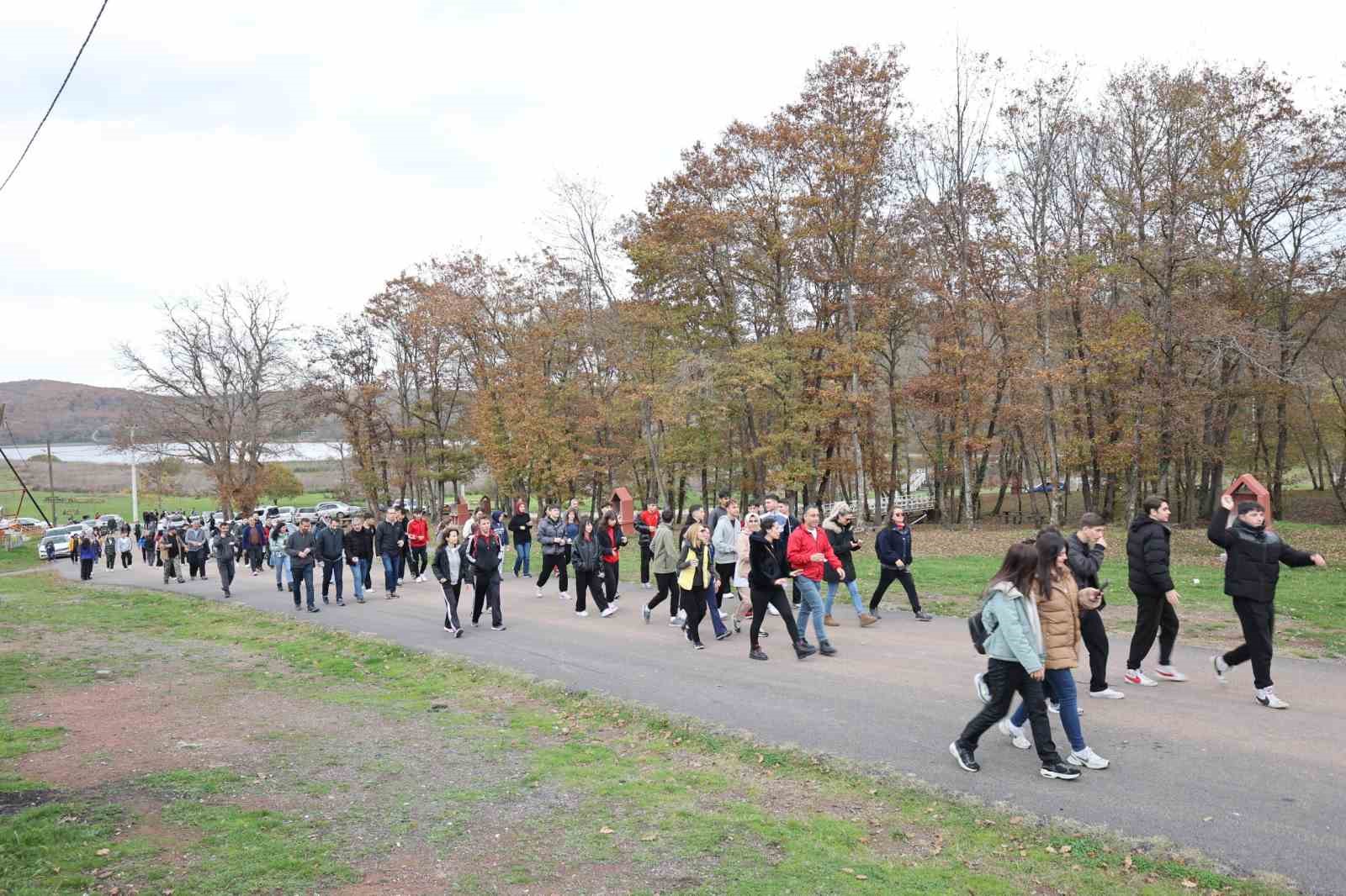 Öğretmenler doğa yürüyüşü etkinliğinde buluştular
