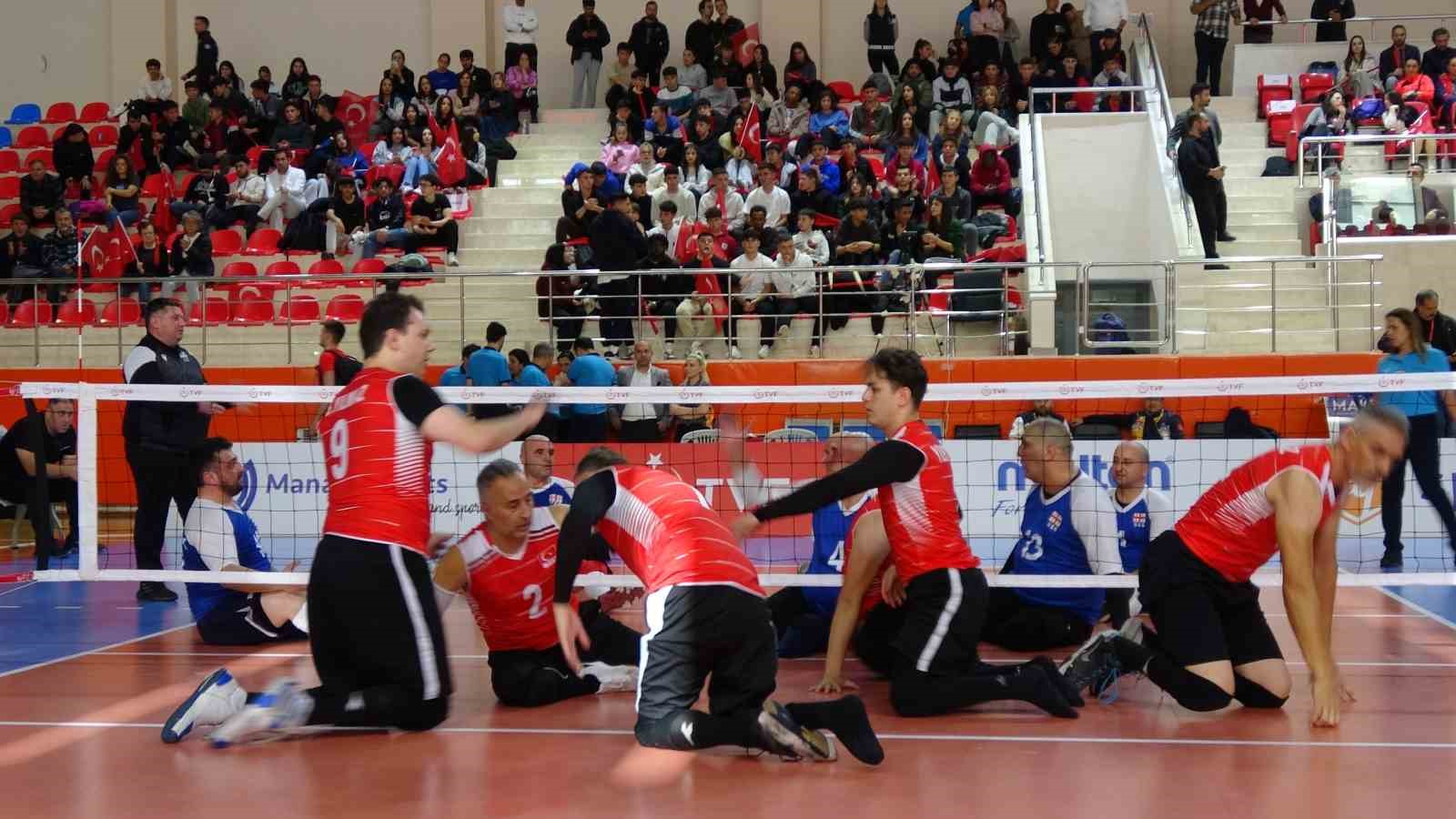 ParaVolley Oturarak Voleybol Milli Takımı ilk maçından galip
