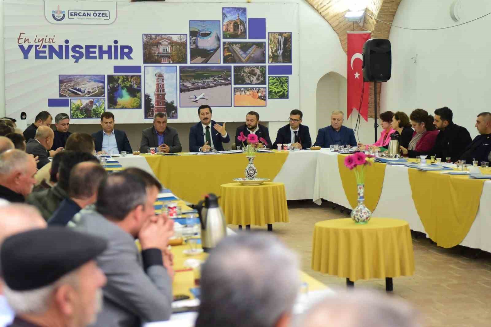 Başkan Özel: Muhtarlarımıza güvenimiz de desteğimiz de tamdır
