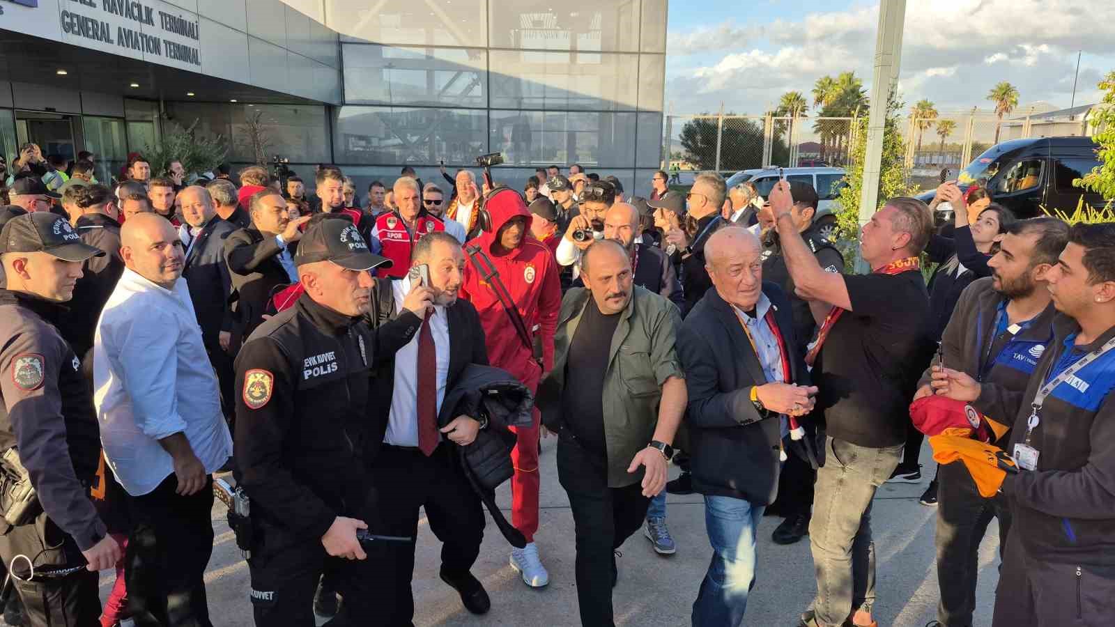 Galatasaray’a Bodrum’da coşkulu karşılama
