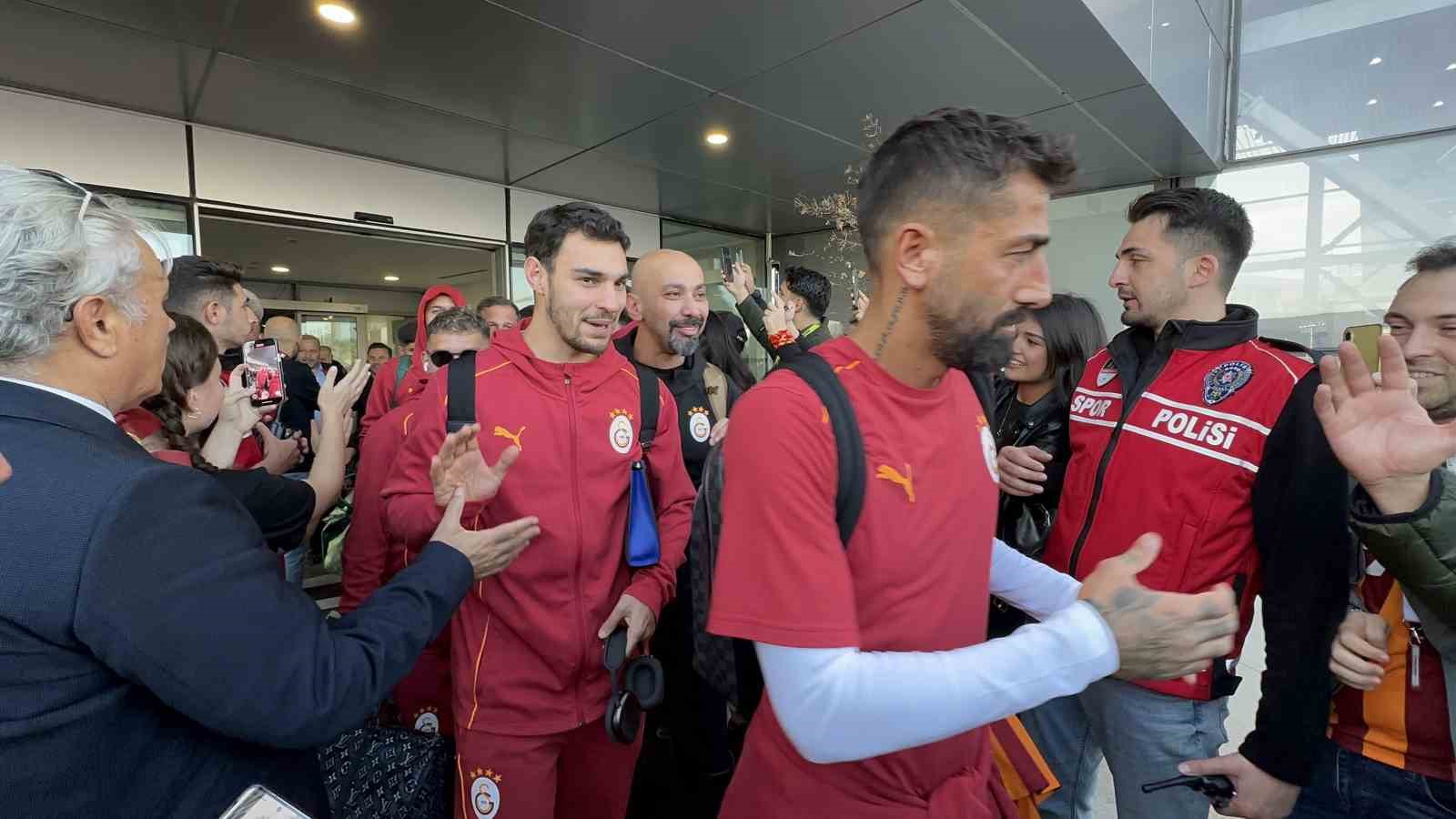 Galatasaray’a Bodrum’da coşkulu karşılama
