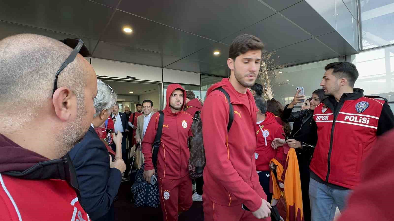 Galatasaray’a Bodrum’da coşkulu karşılama
