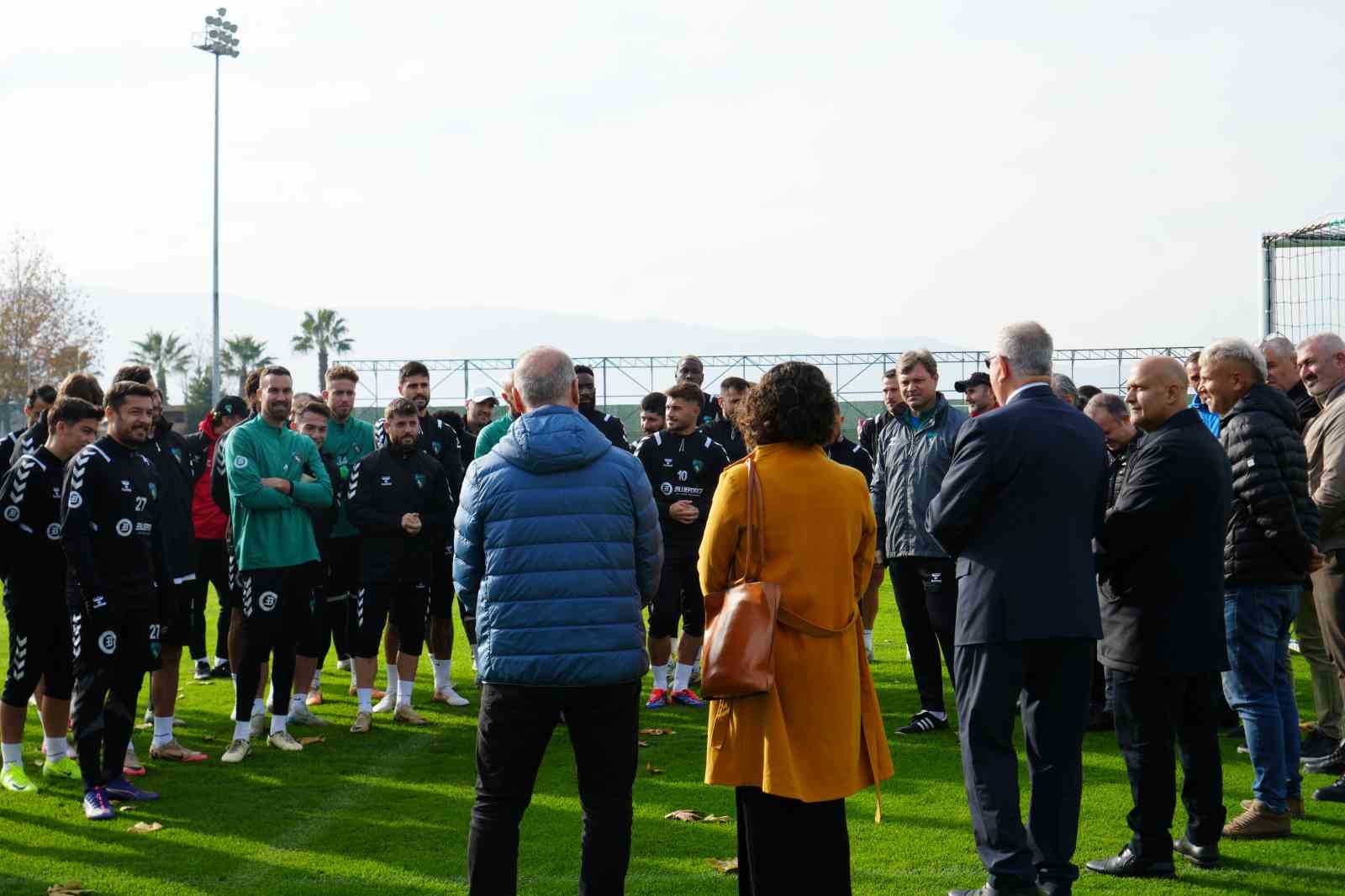 Kocaelispor antrenmanında duygusal sürpriz
