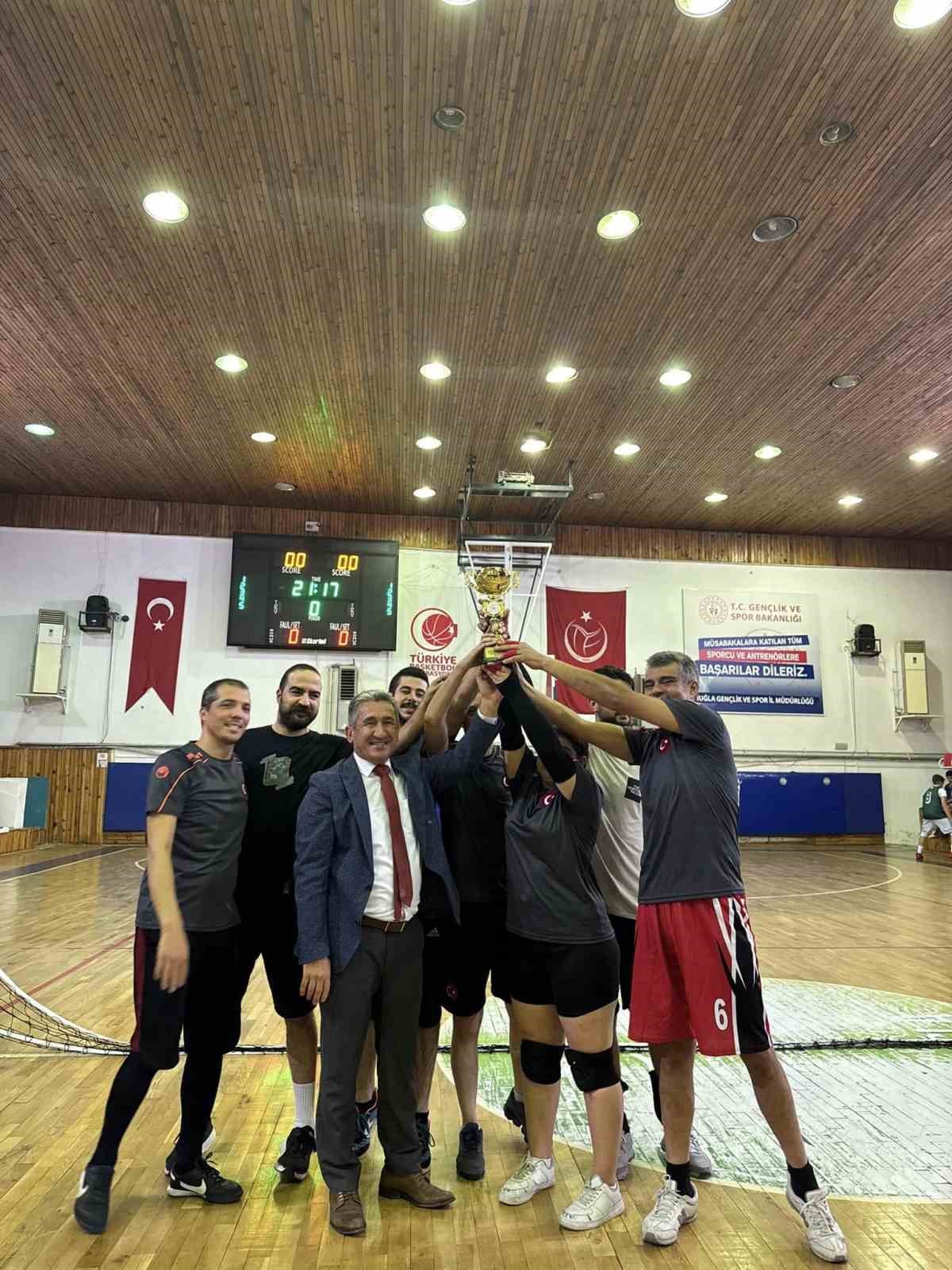 Öğretmenler Günü voleybol turnuvası şampiyonu Menteşe İlçe Milli Eğitim Müdürlüğü oldu
