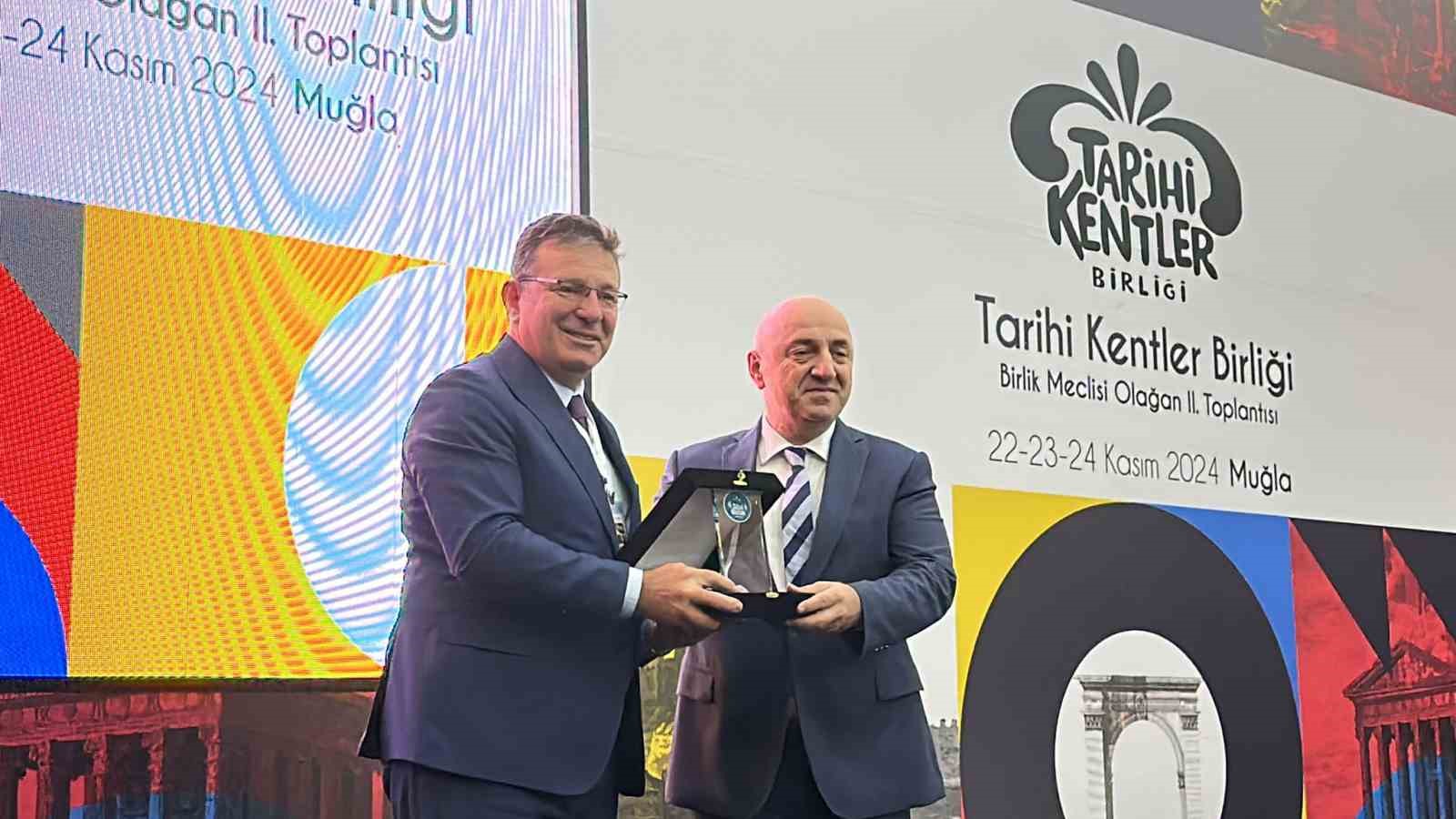 Tarihi Kentler Birliği toplantısı Marmaris’te başladı
