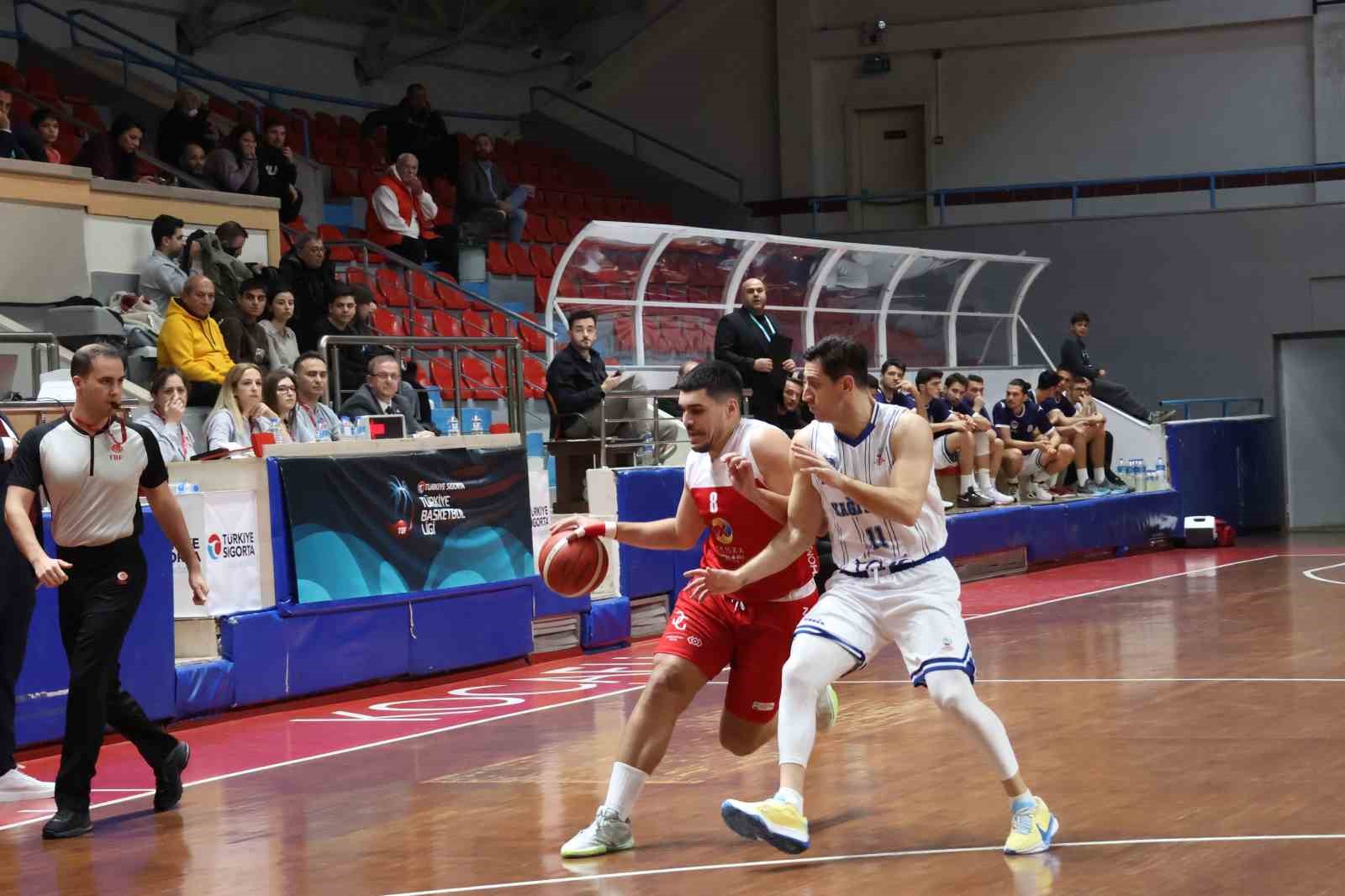 Türkiye Basketbol 2. Ligi: Kocaeli BŞB Kağıtspor: 73 - Göcekspor: 68
