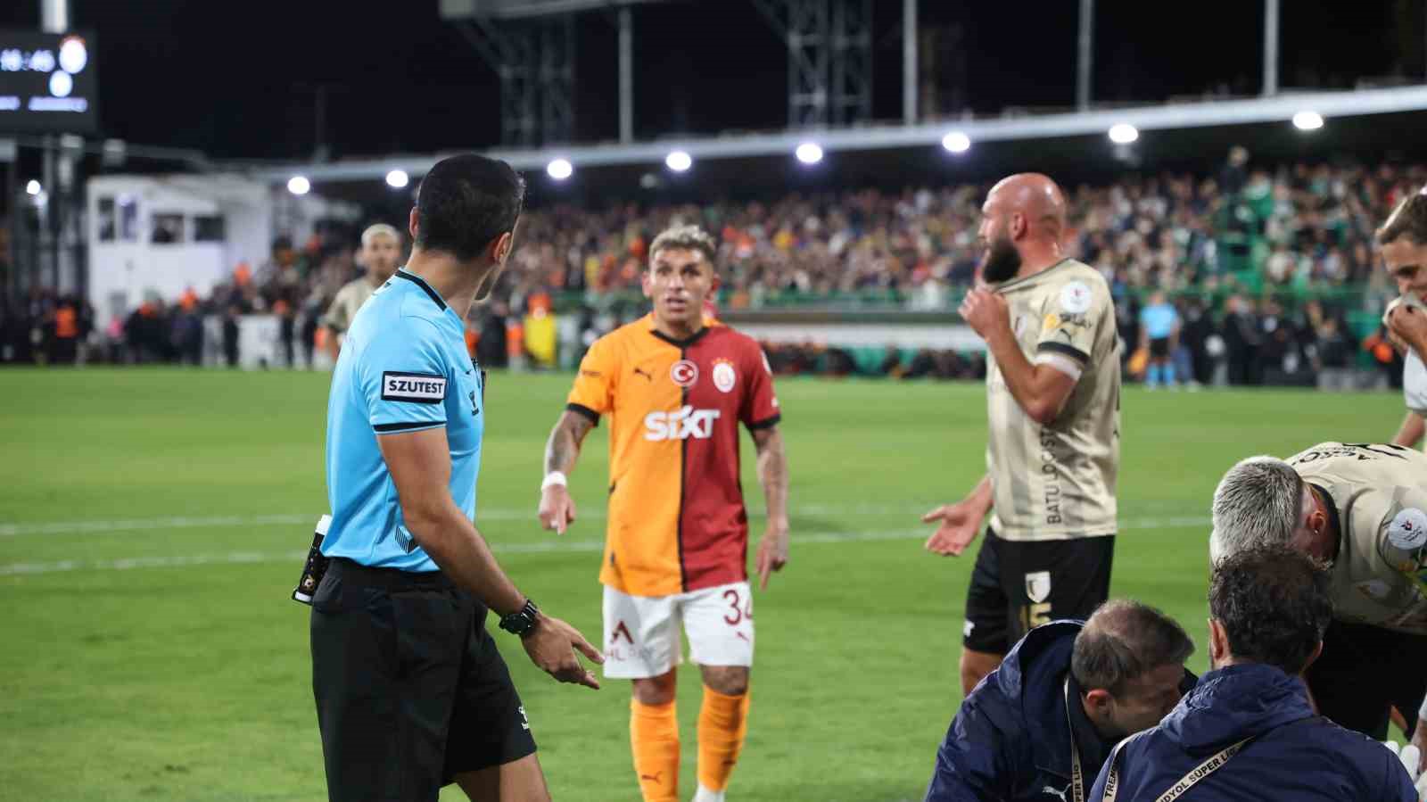 Trendyol Süper Lig: Bodrum FK: 0 - Galatasaray: 0 (İlk yarı)
