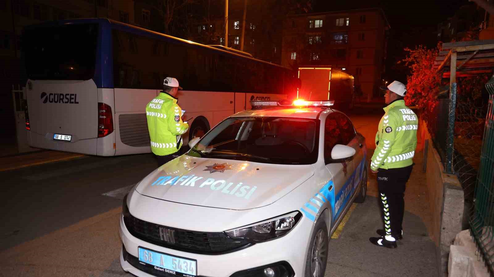 Aksaray’da şehir içine park eden tır ve otobüslere ceza
