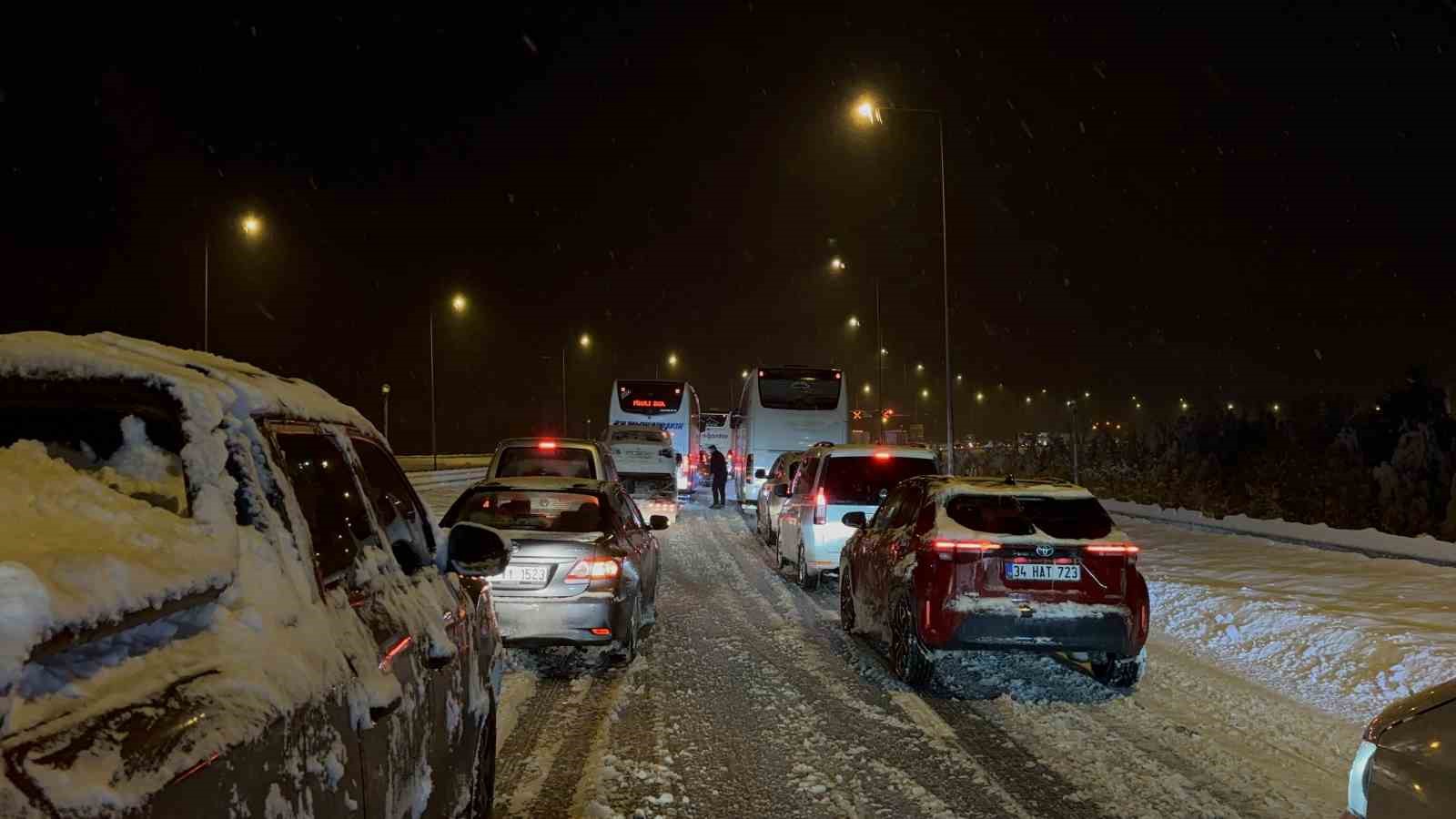 Bolu Dağı Tüneli ulaşıma kapandı
