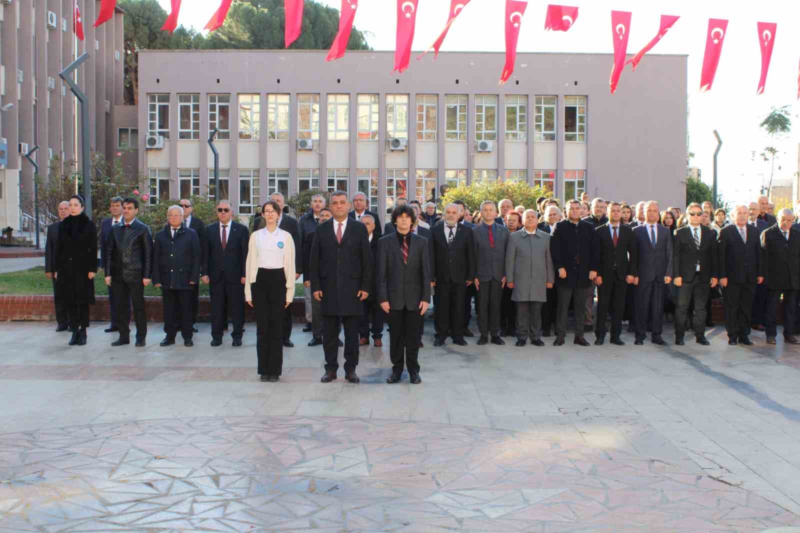 Aydın’da Öğretmenler Günü kutlandı
