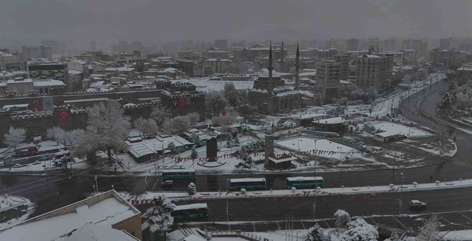 Kayseri beyazla kaplandı
