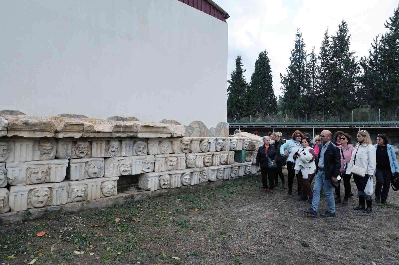 Öğretmenler Stratonikeia’yı gezdi
