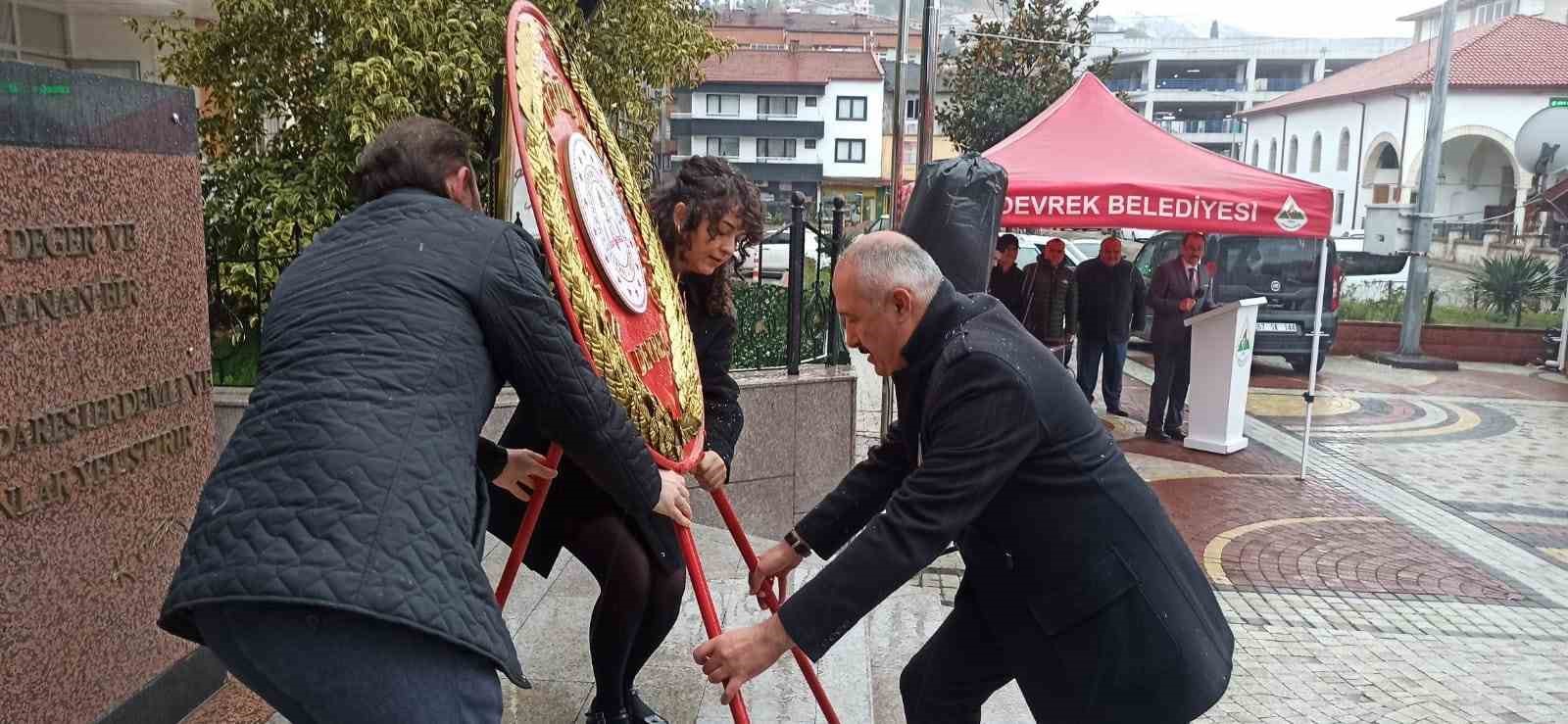 Devrek’te “ Öğretmenler Günü” çeşitli etkinliklerle kutlandı
