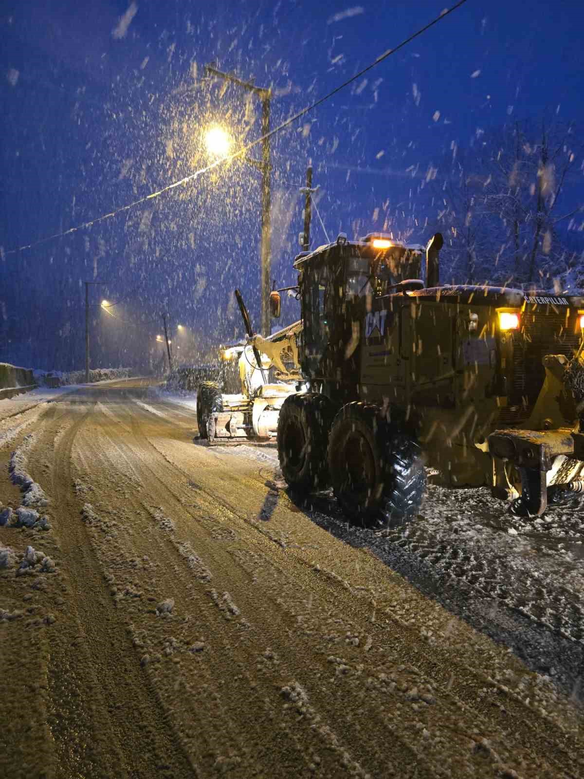 169 mahalle yolu ulaşıma açıldı
