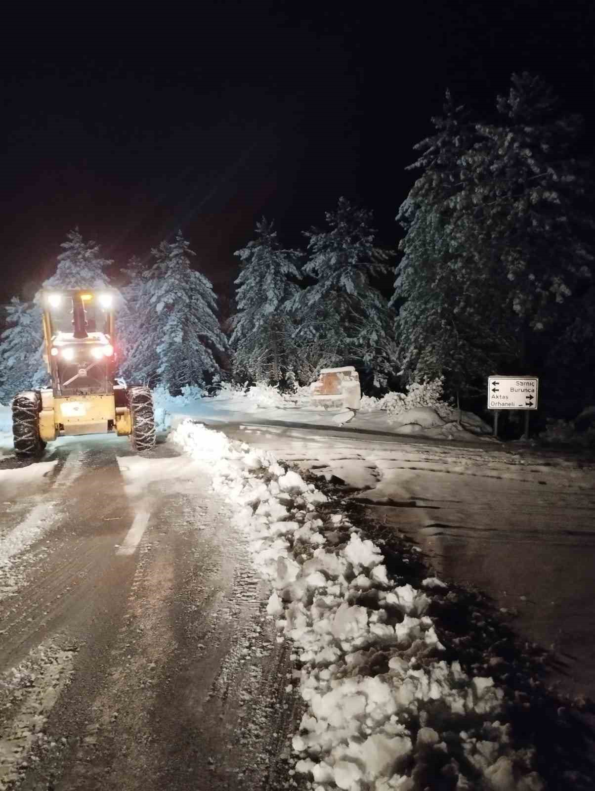 169 mahalle yolu ulaşıma açıldı
