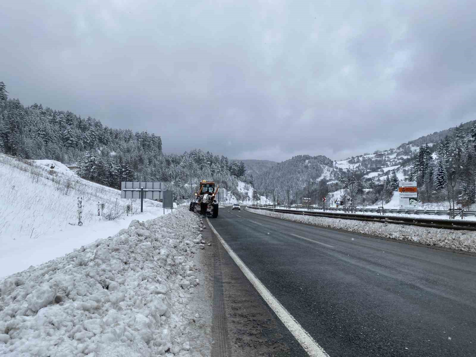 Ilgaz Dağı’nda kar kalınlığı 30 santimetreye ulaştı
