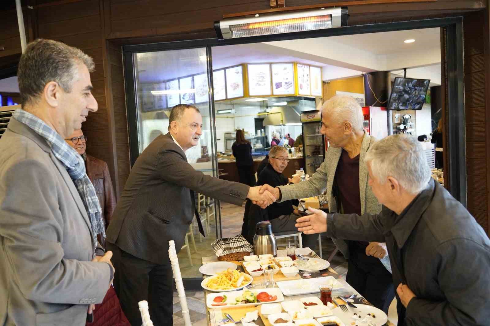 Eğitimci başkan öğretmenleri ağırladı
