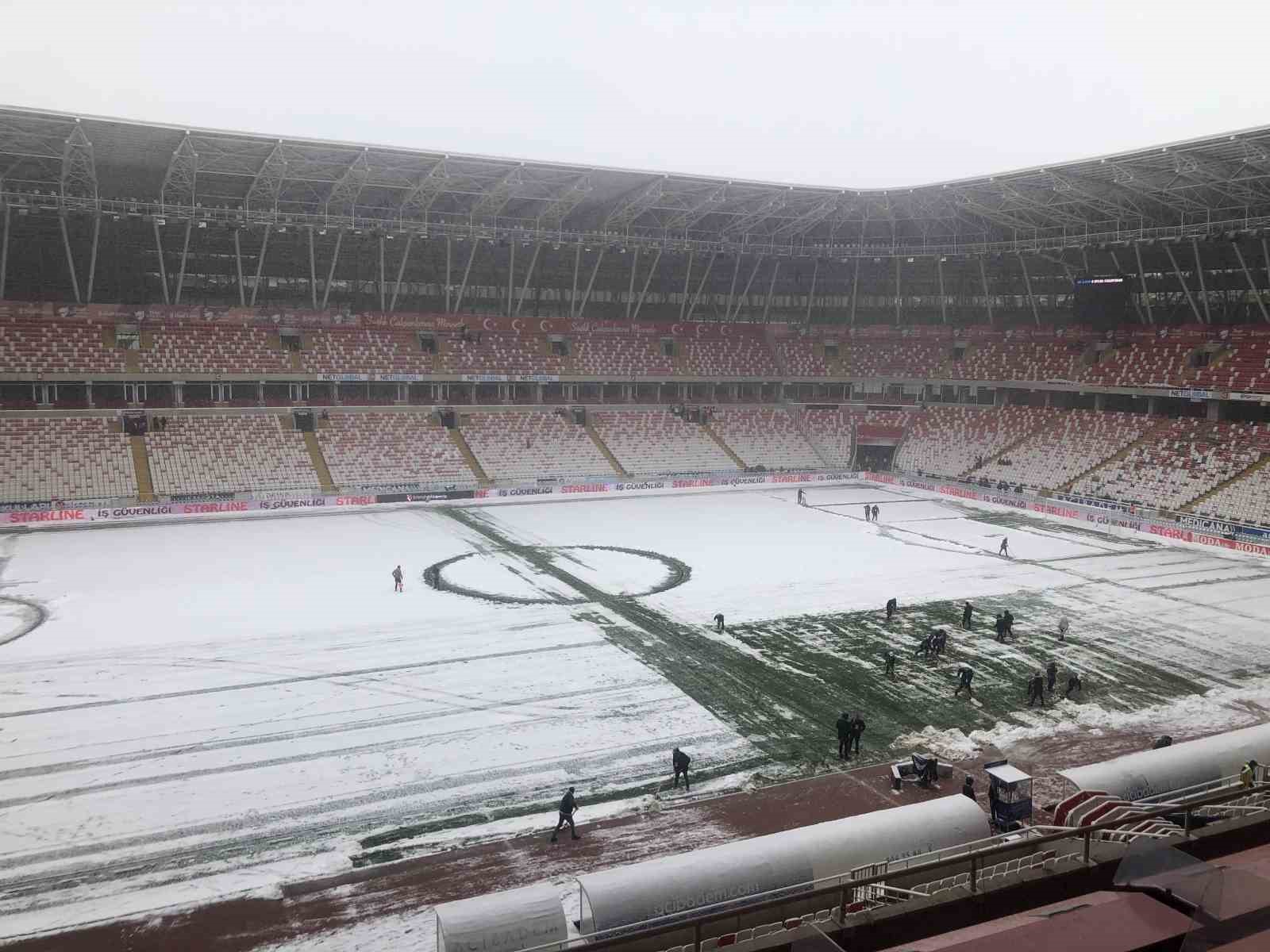 Sivasspor, Kasımpaşa maçının oynanmasına karar verildi
