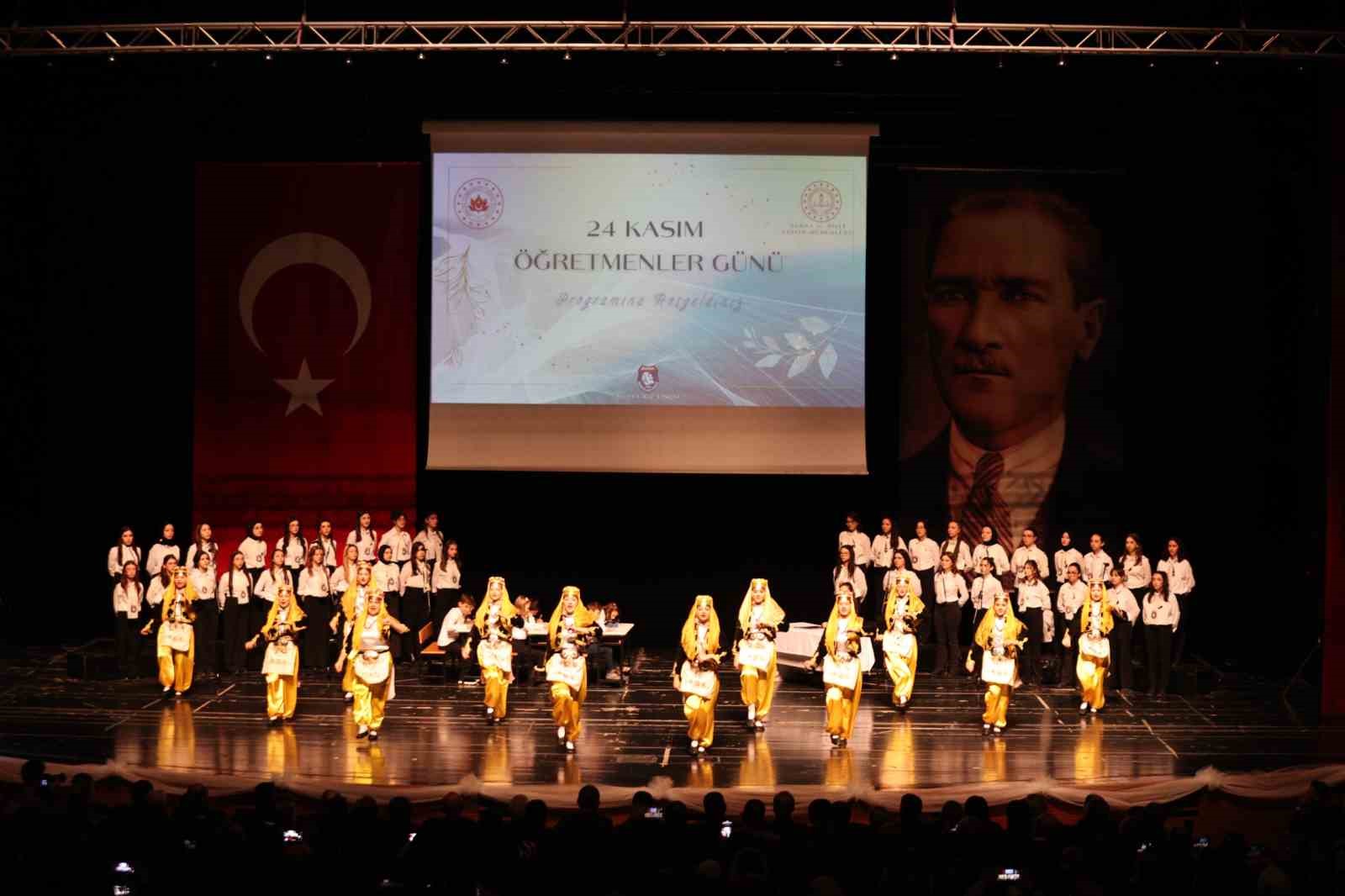 24 Kasım Öğretmenler Günü Bursa’da kutlandı
