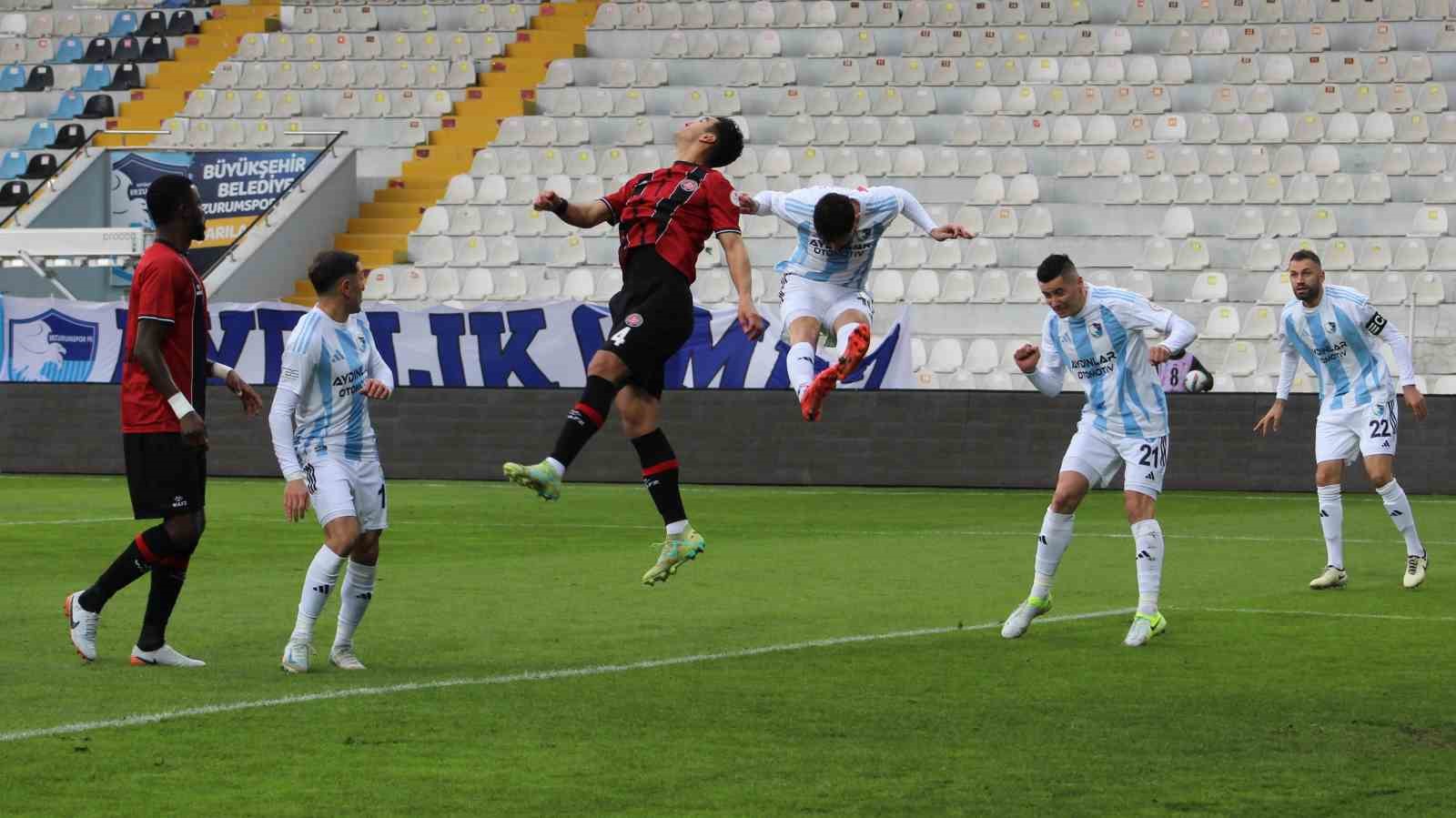 Trendyol 1. Lig:  Erzurumspor FK: 1 - Fatih Karagümrük: 3
